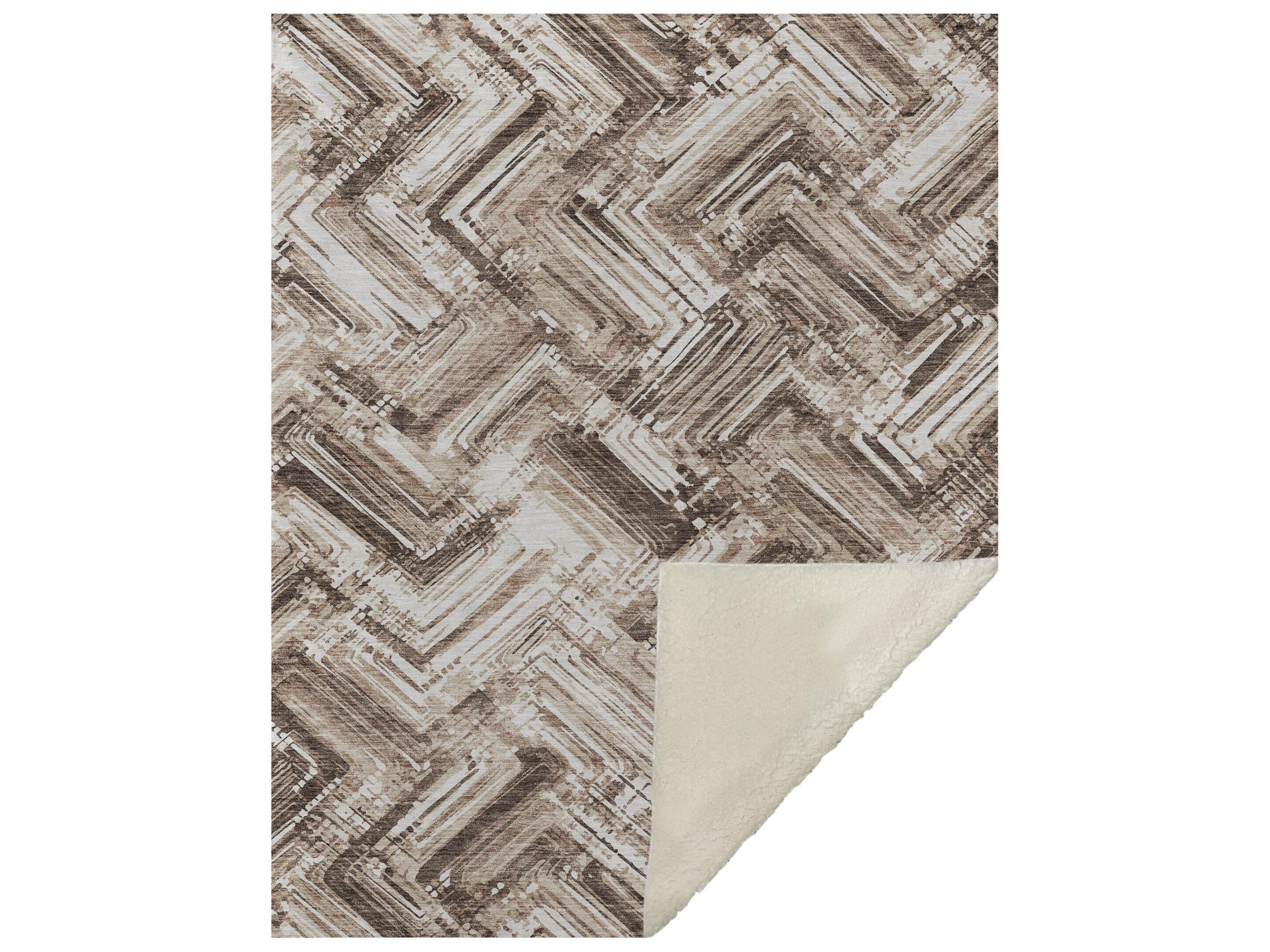 Dalyn Sherpa Brown Polyester Throw