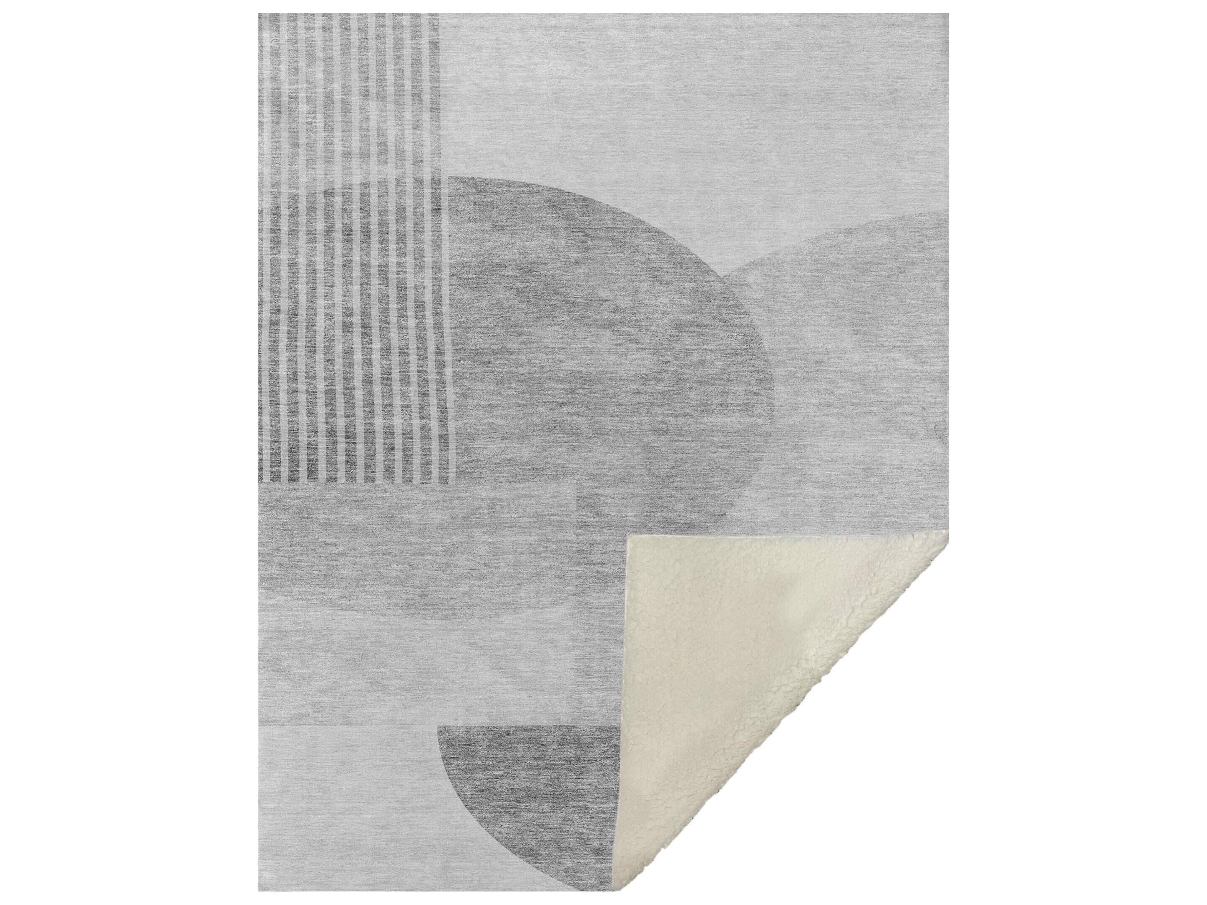 Dalyn Sherpa Gray Polyester Throw