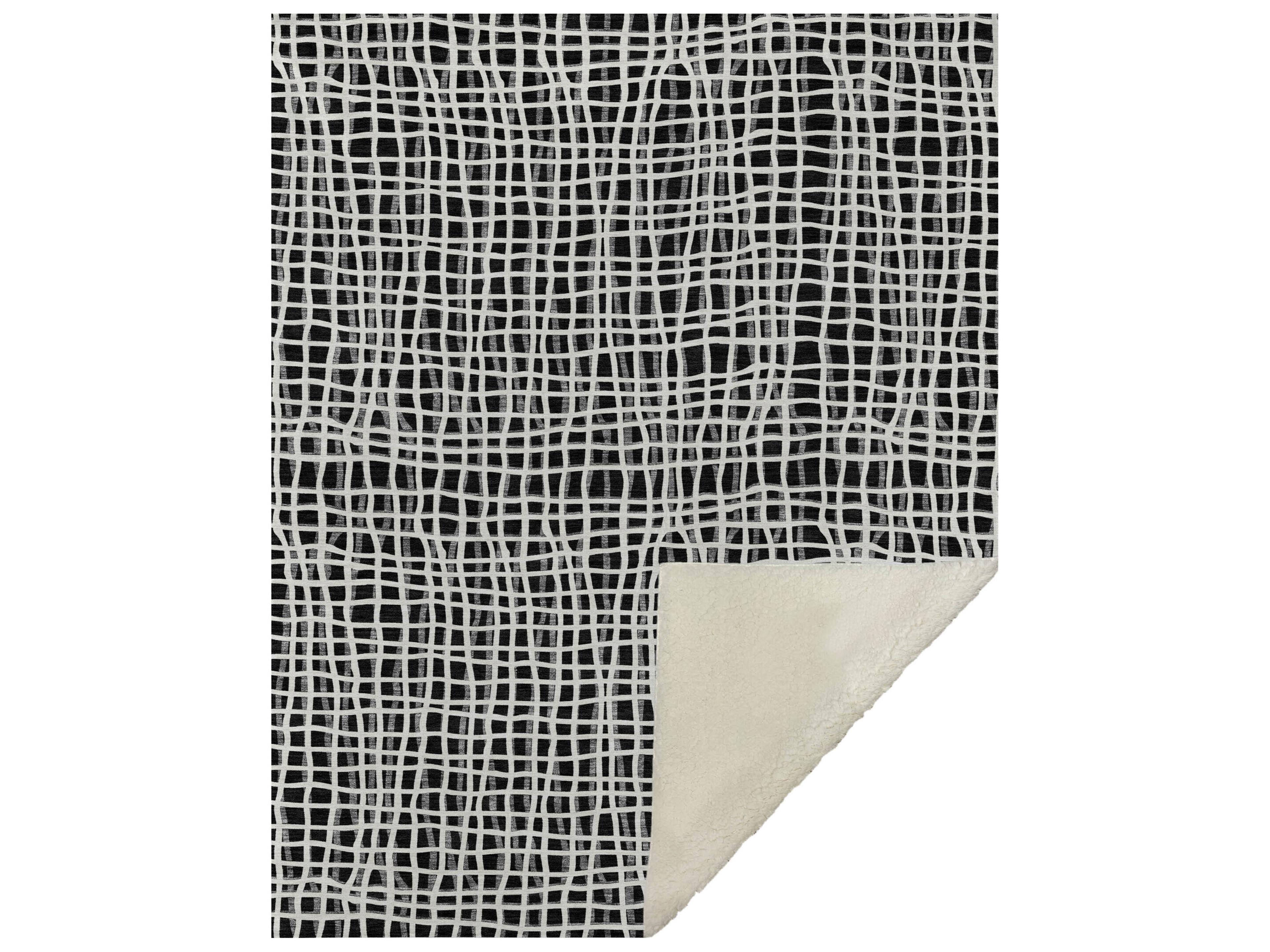 Dalyn Sherpa Black Polyester Throw