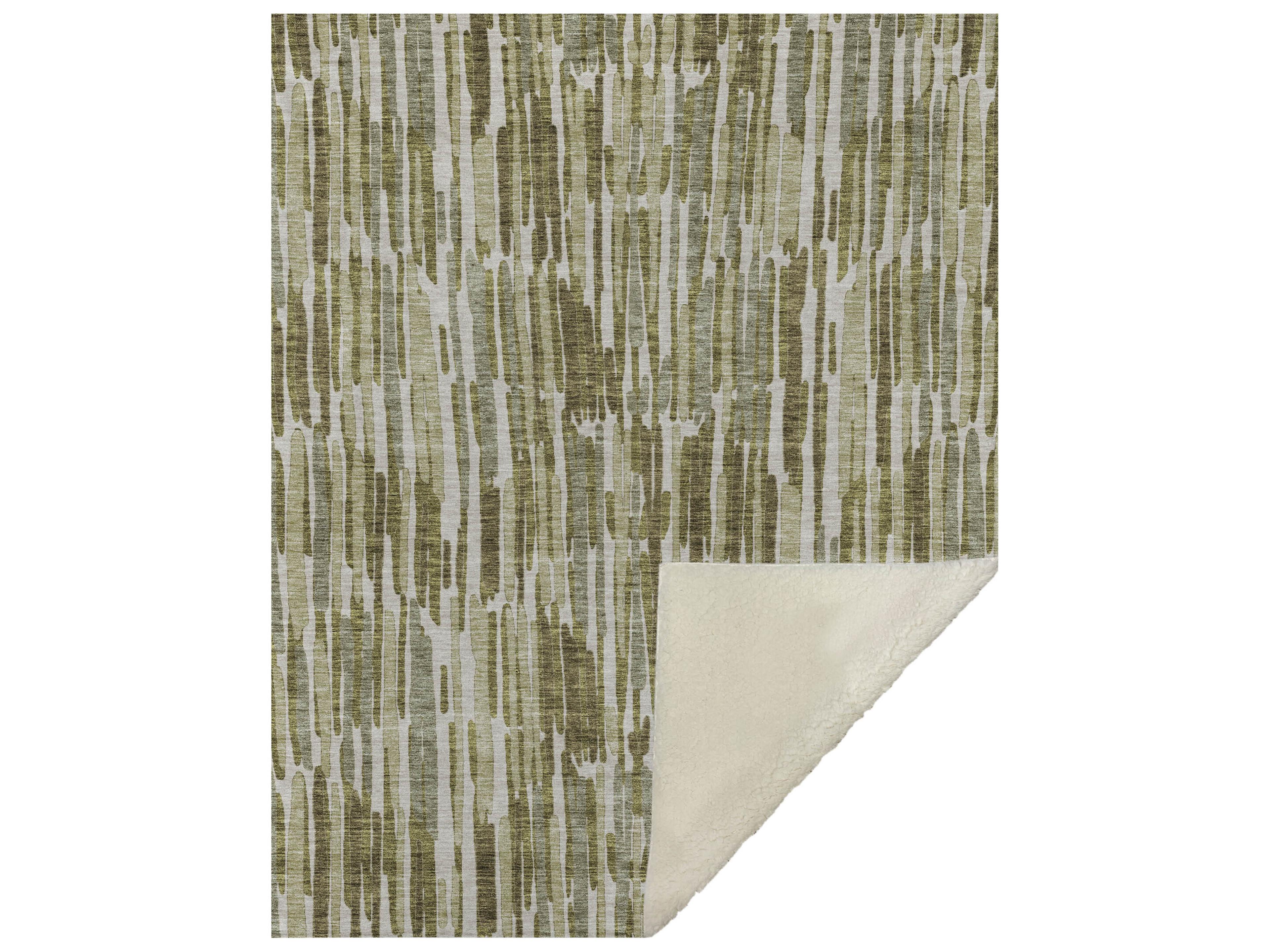 Dalyn Sherpa Green Polyester Throw