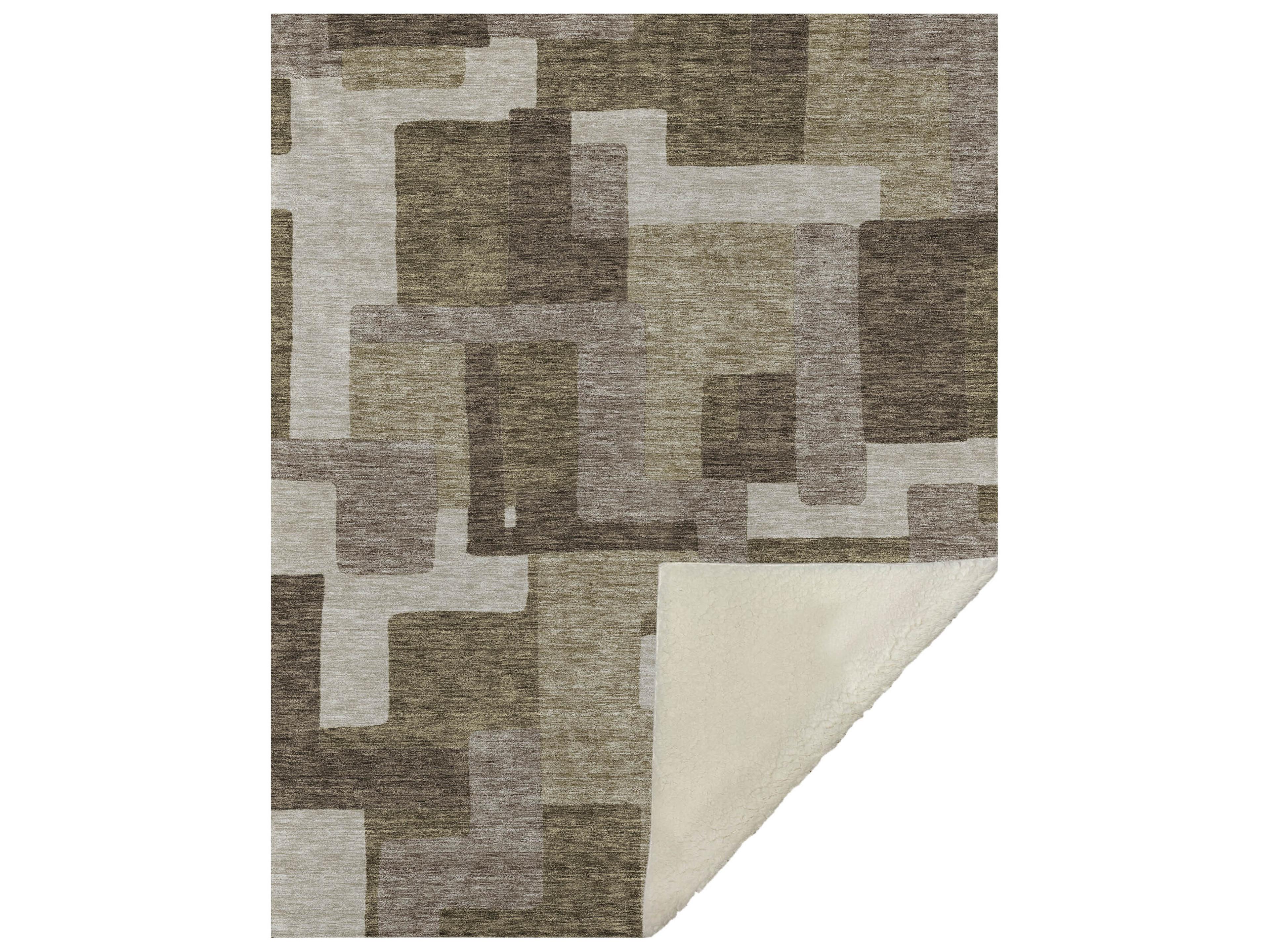 Dalyn Sherpa Brown Polyester Throw