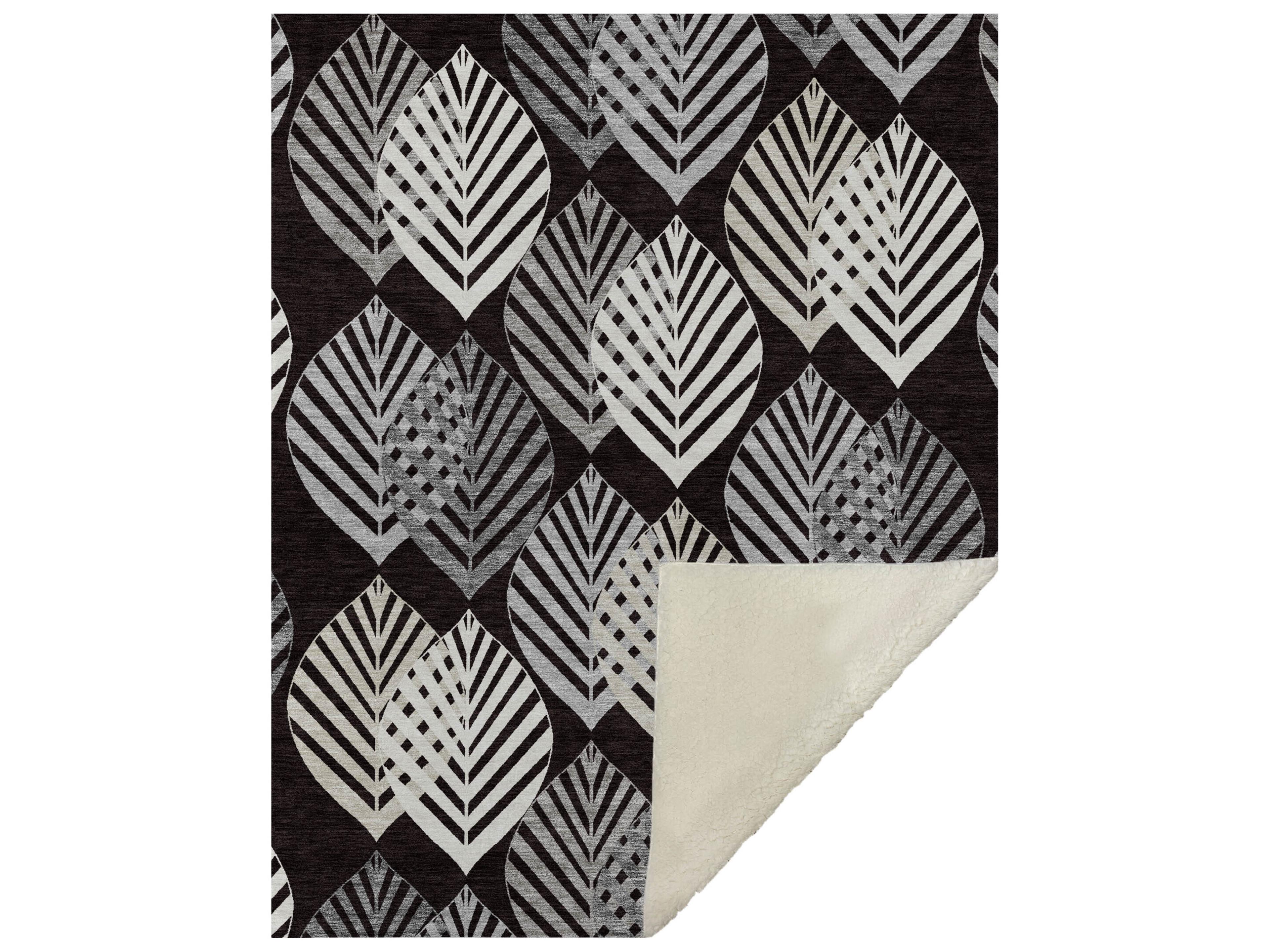 Dalyn Sherpa Black Polyester Throw