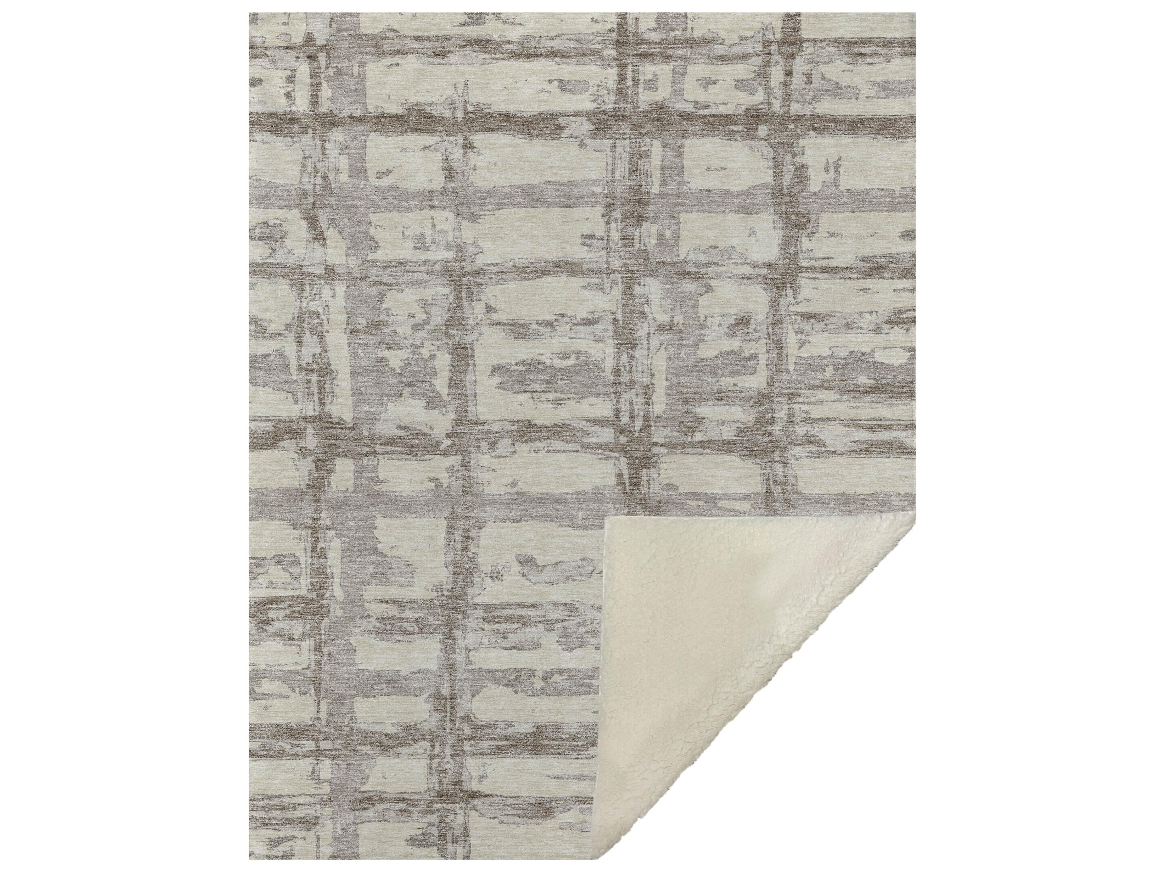 Dalyn Sherpa Brown Polyester Throw