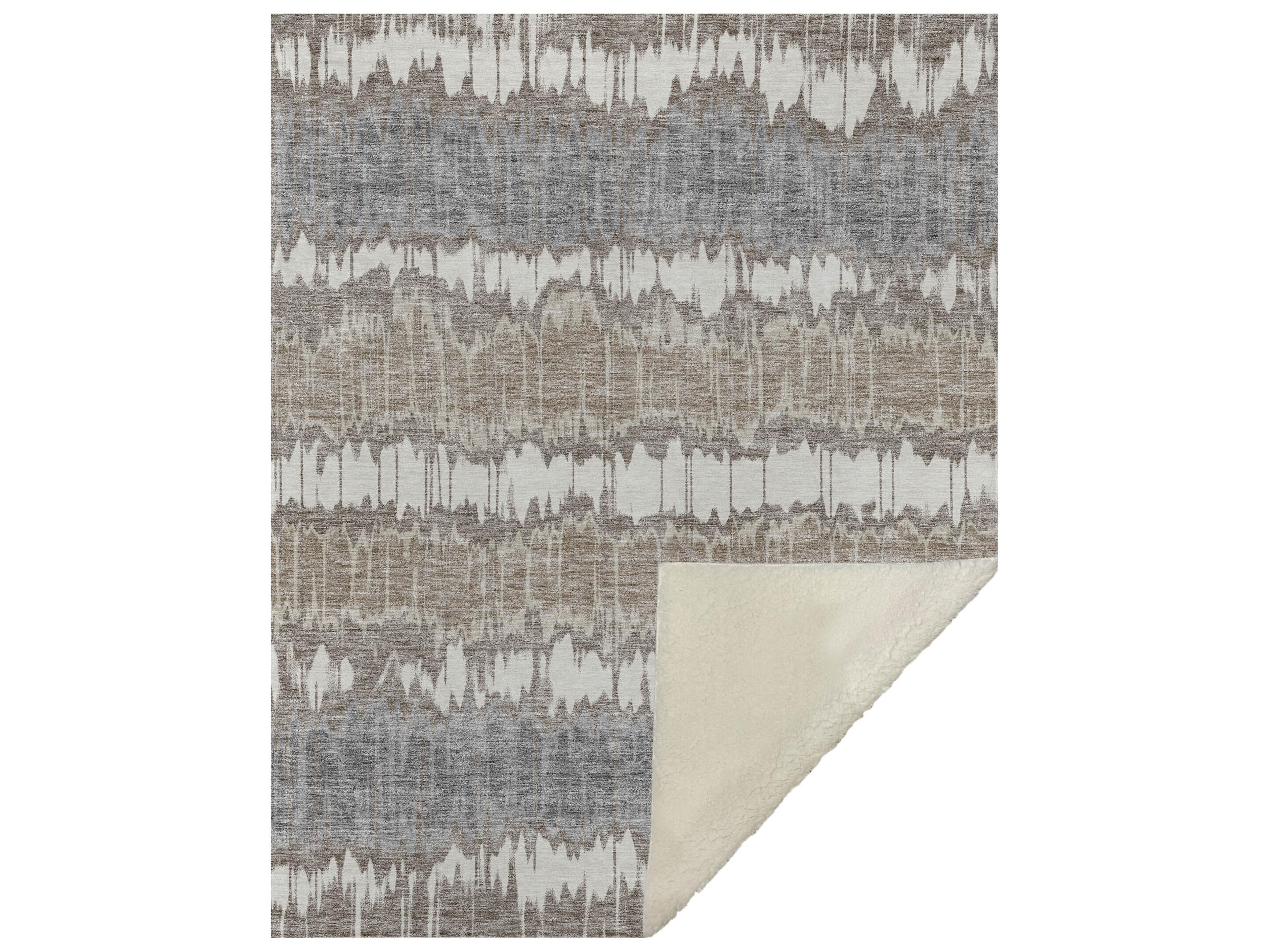 Dalyn Sherpa Brown Polyester Throw