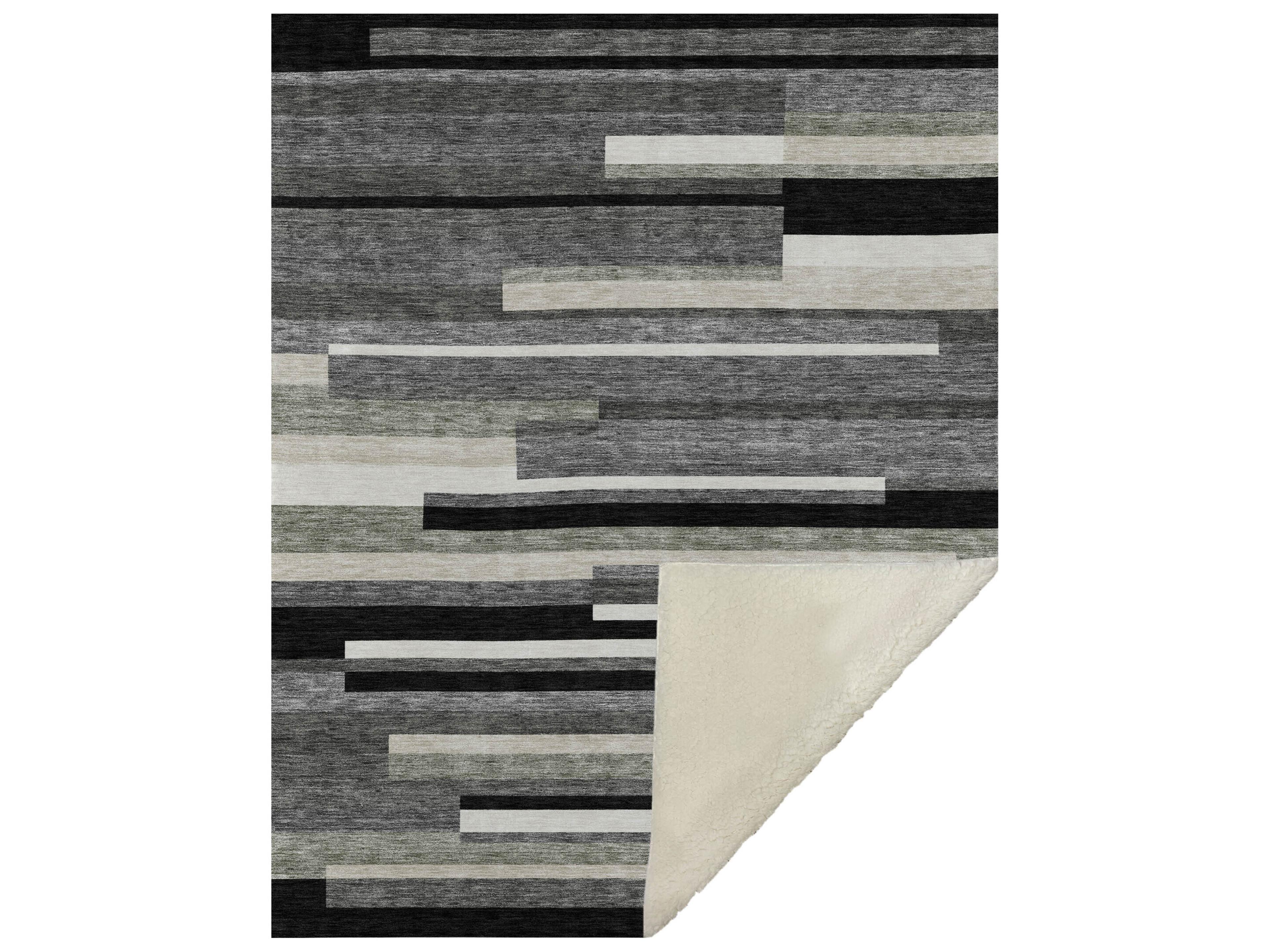 Dalyn Sherpa Black Polyester Throw