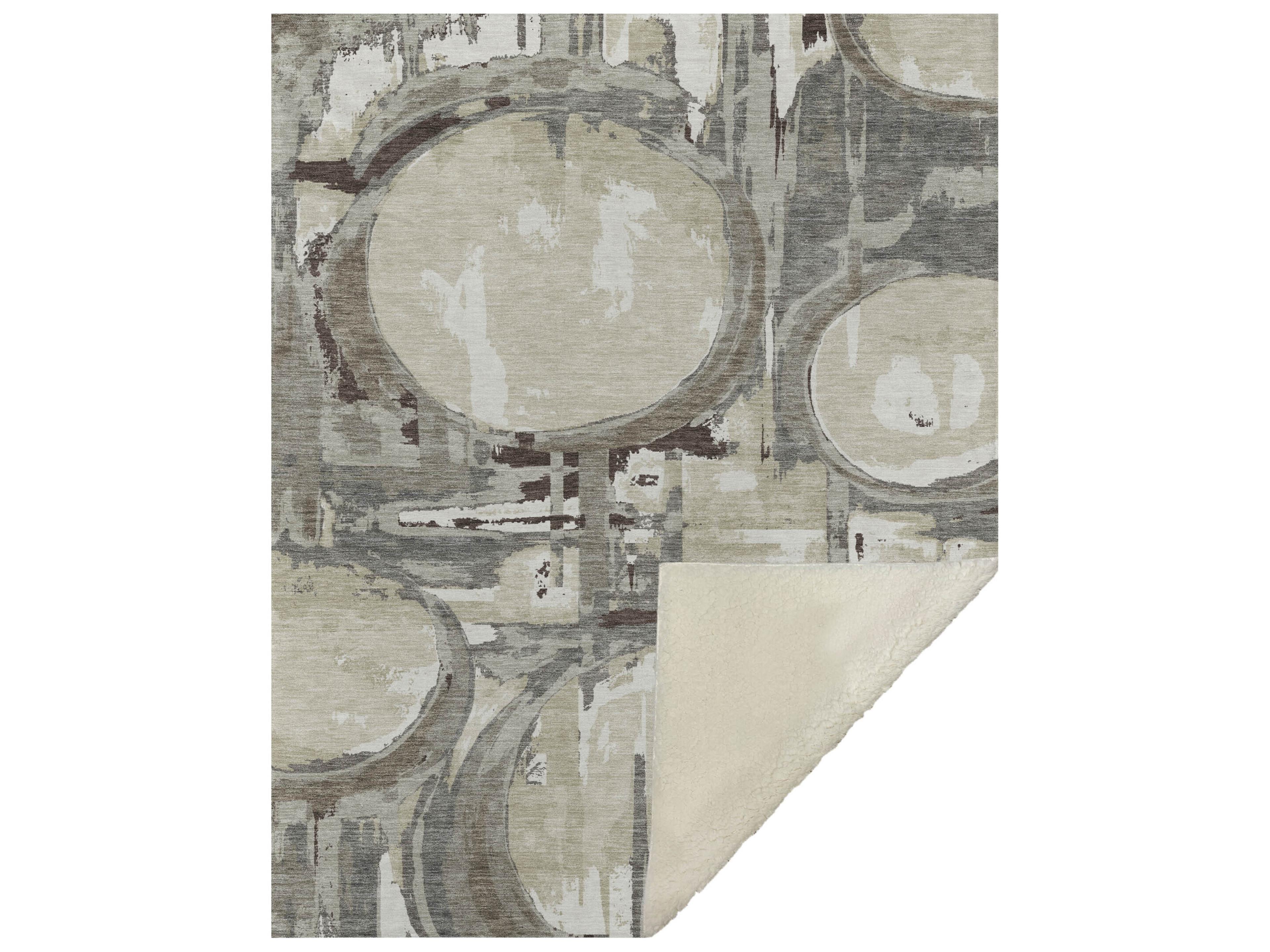 Dalyn Sherpa Brown Polyester Throw