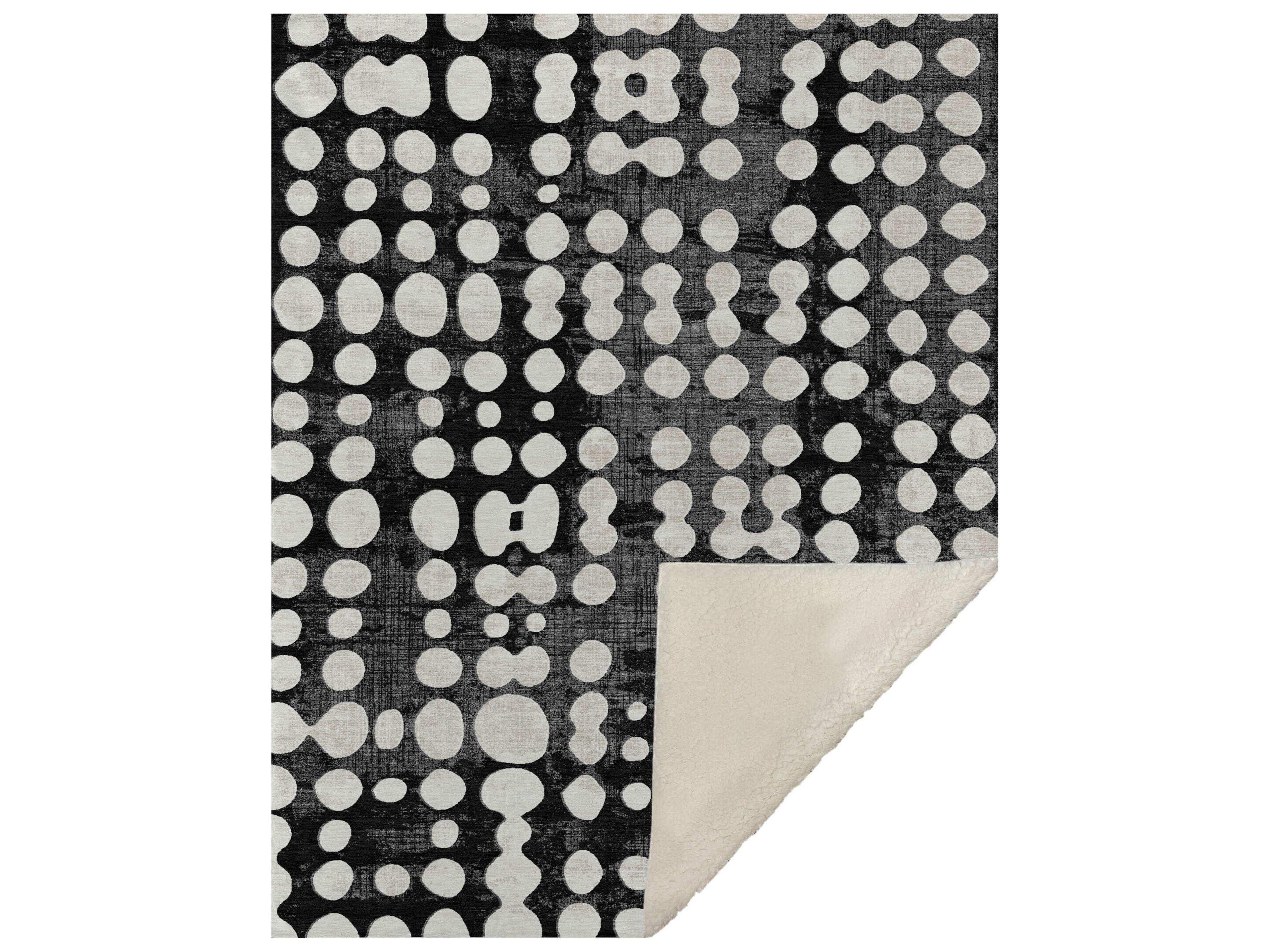 Dalyn Sherpa Black Polyester Throw