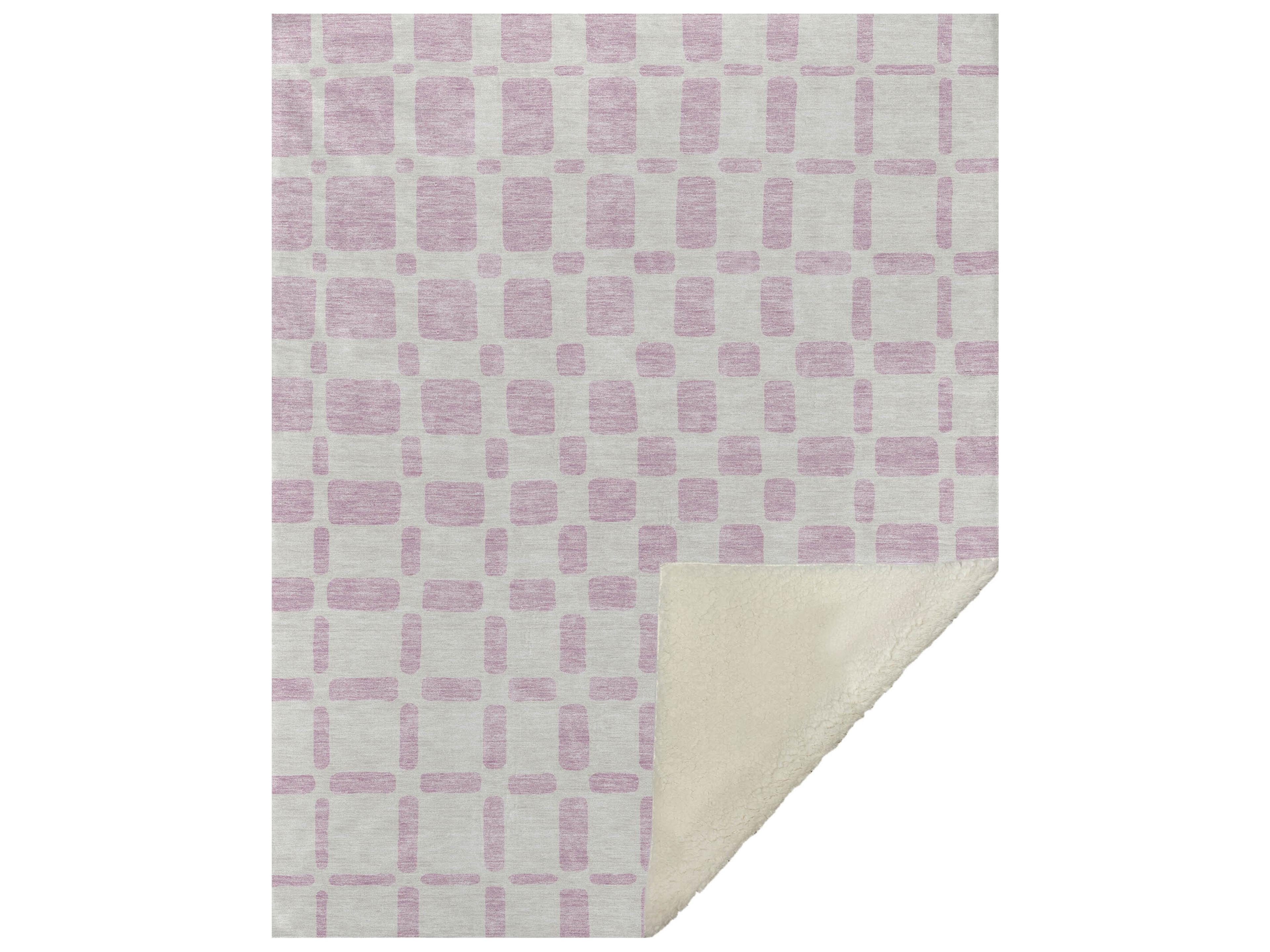Dalyn Sherpa Pink Polyester Throw