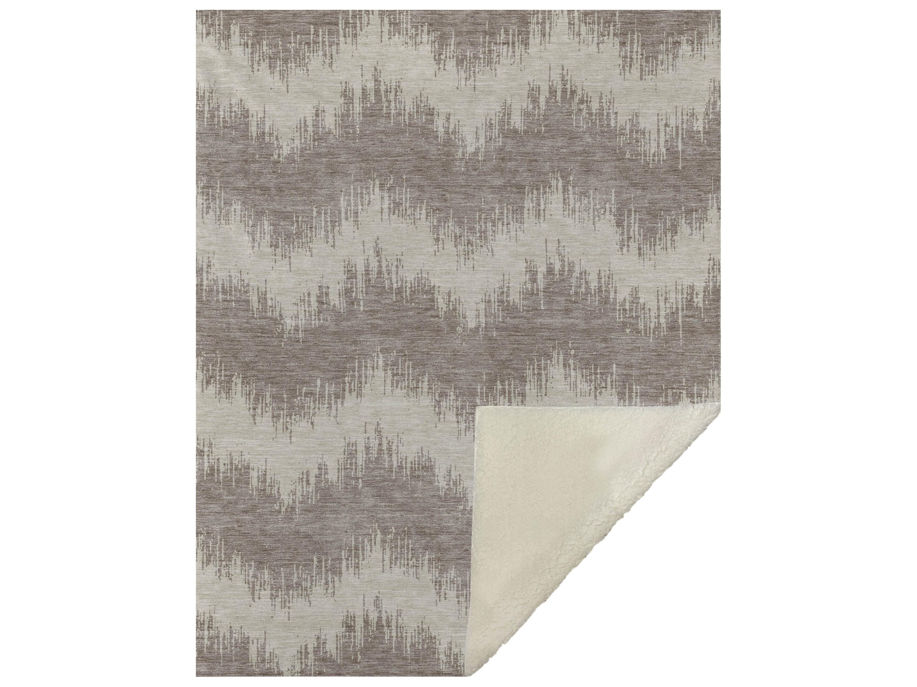 Dalyn Sherpa Brown Polyester Throw