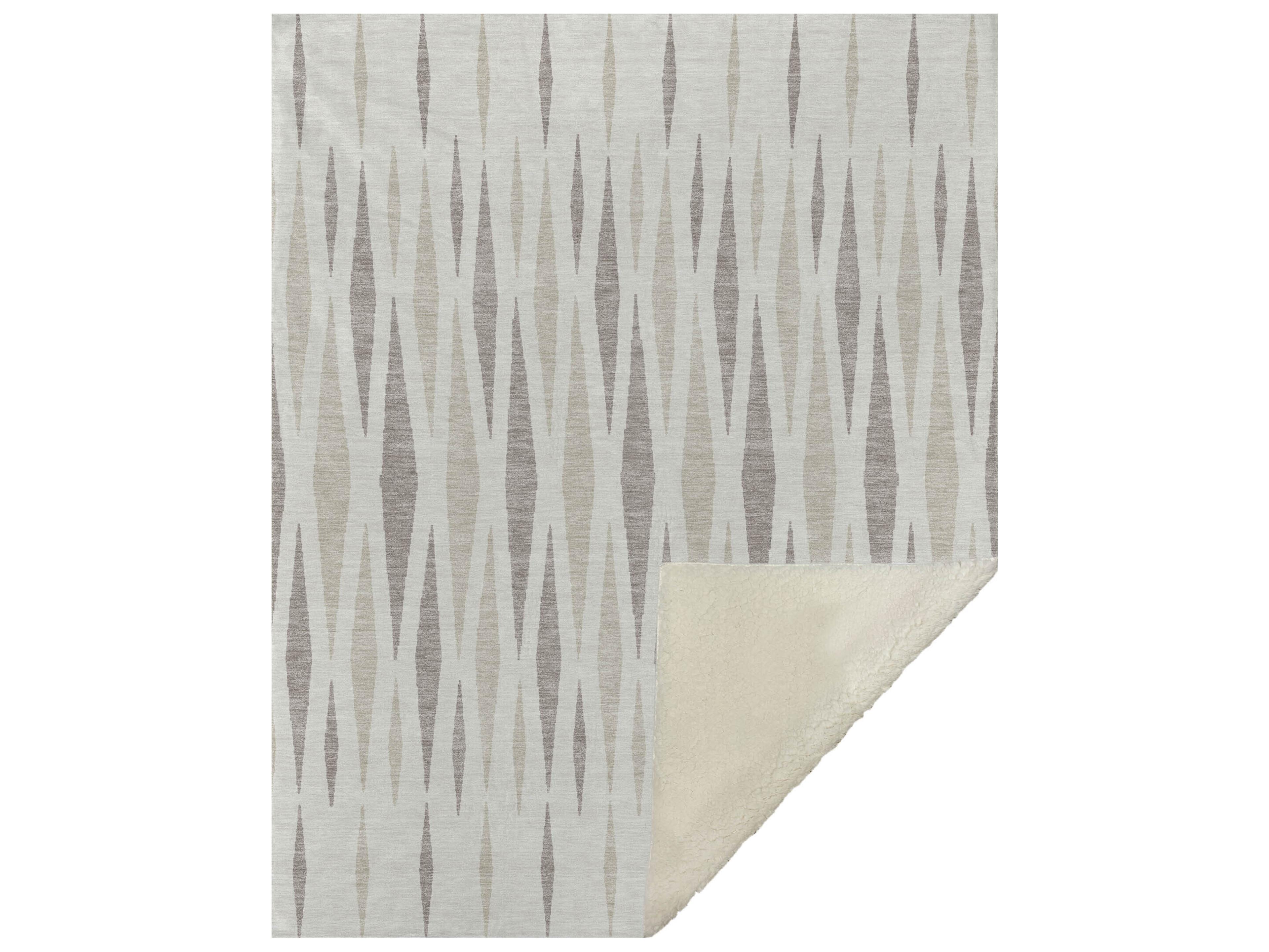 Dalyn Sherpa Ivory Polyester Throw
