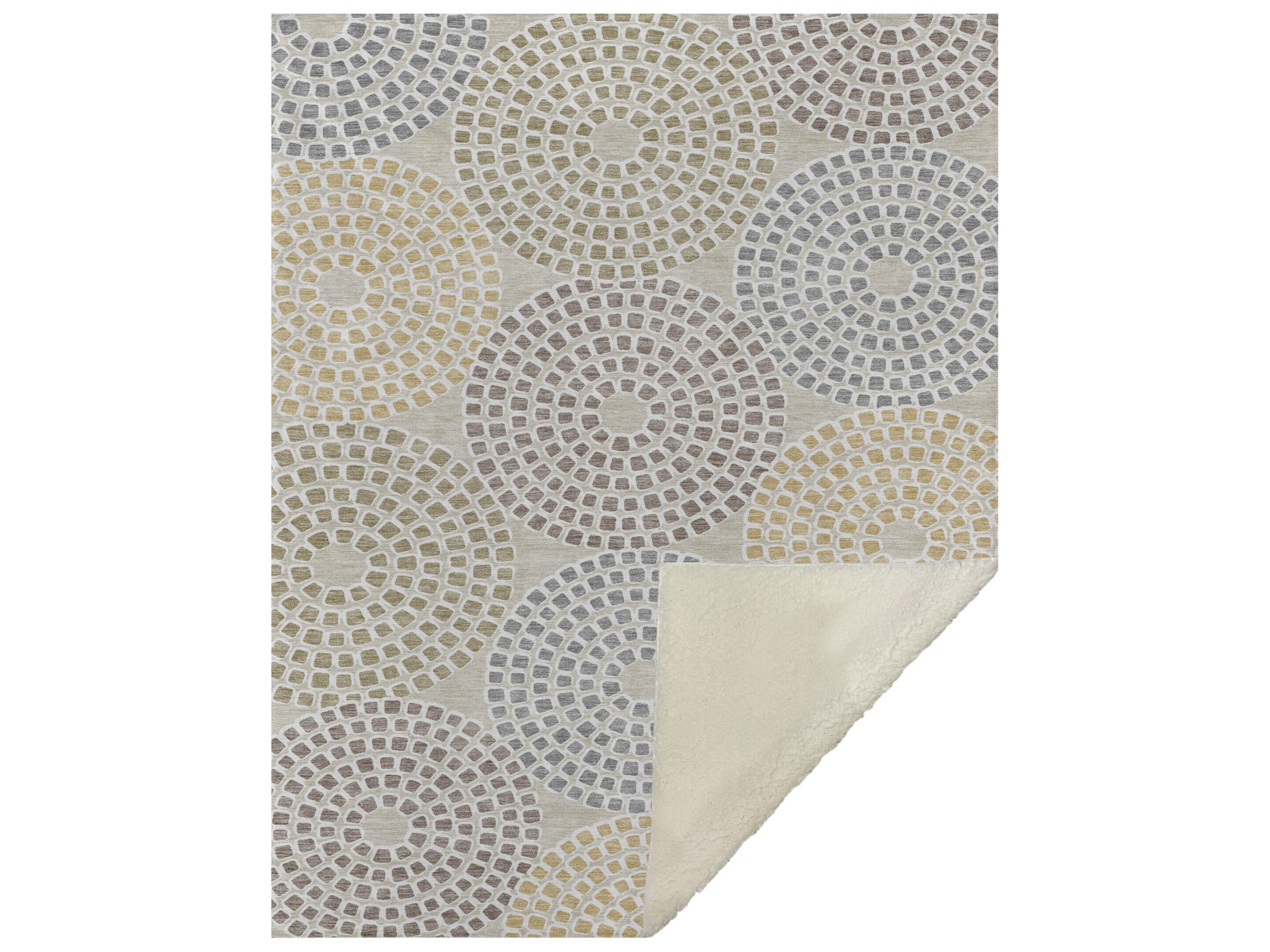 Dalyn Sherpa Brown Polyester Throw