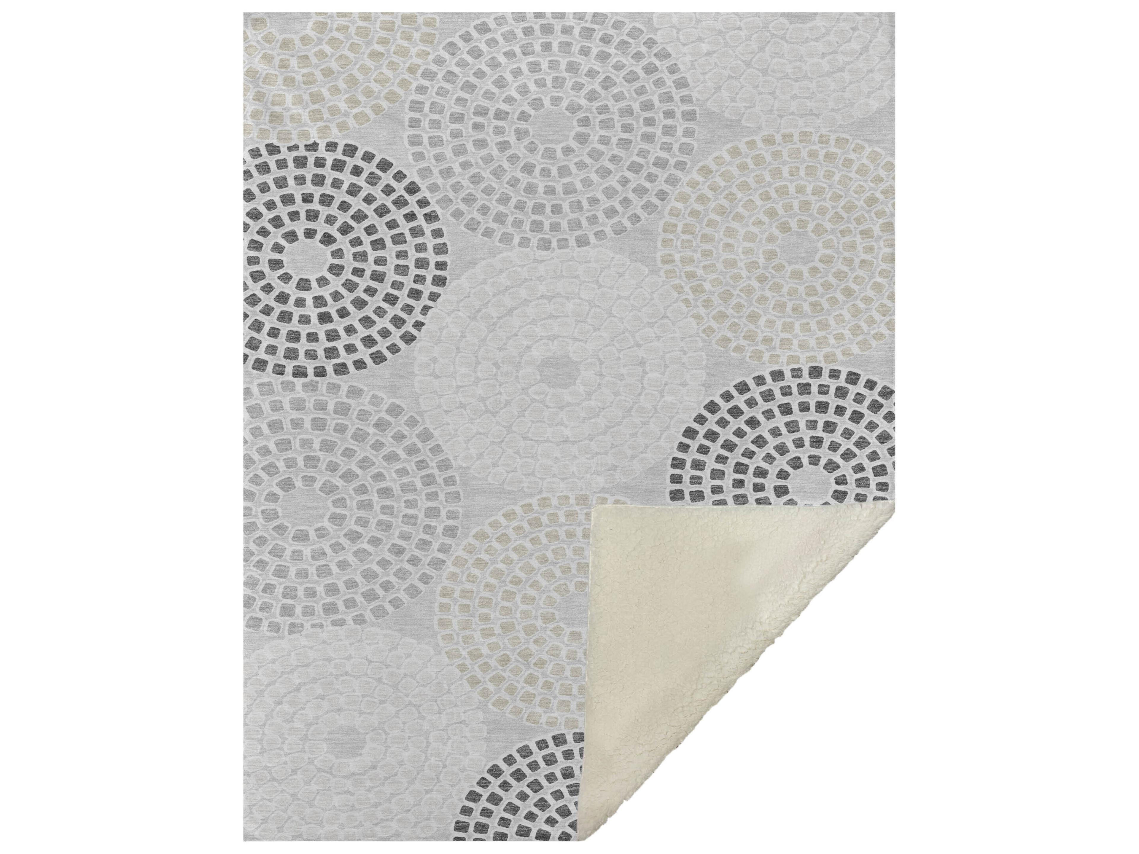 Dalyn Sherpa Gray Polyester Throw