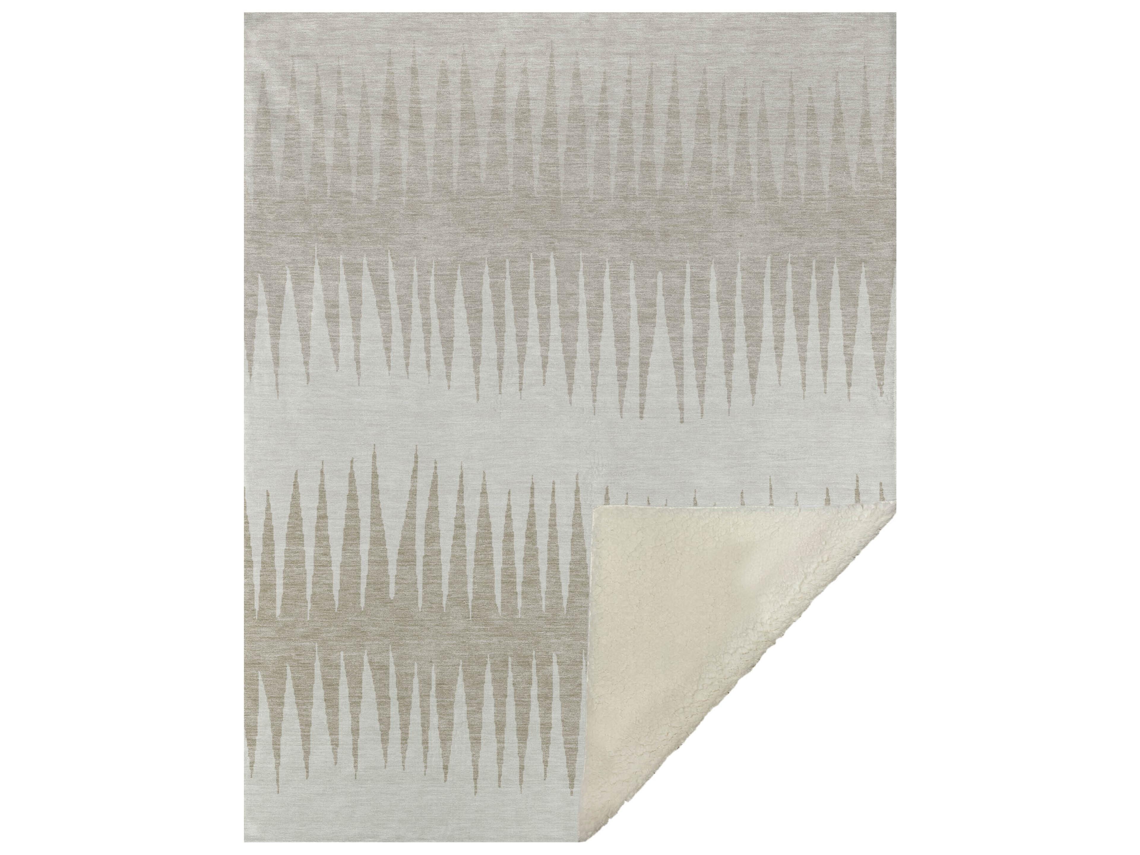 Dalyn Sherpa Ivory Polyester Throw