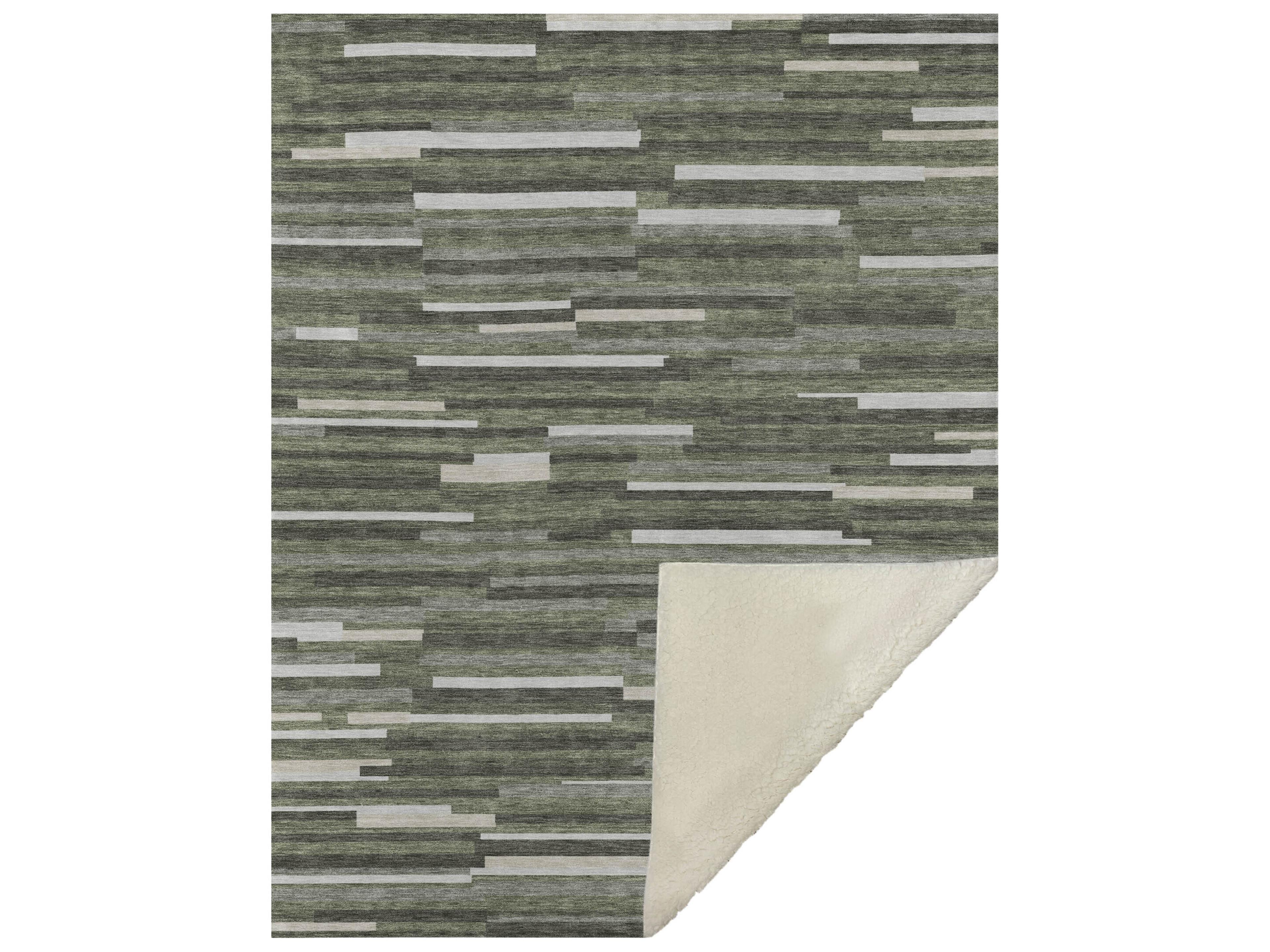 Dalyn Sherpa Green Polyester Throw