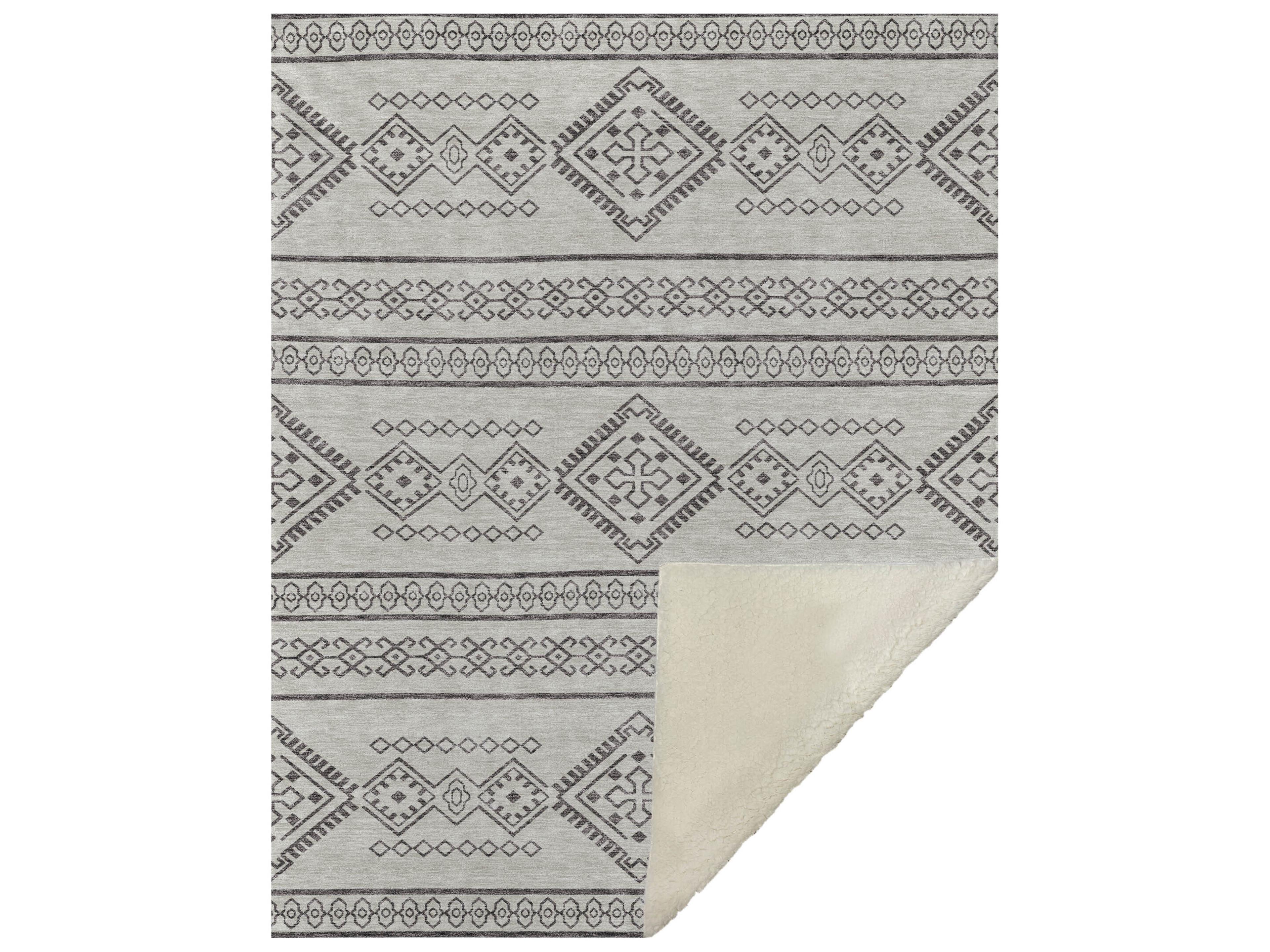 Dalyn Sherpa Brown Polyester Throw