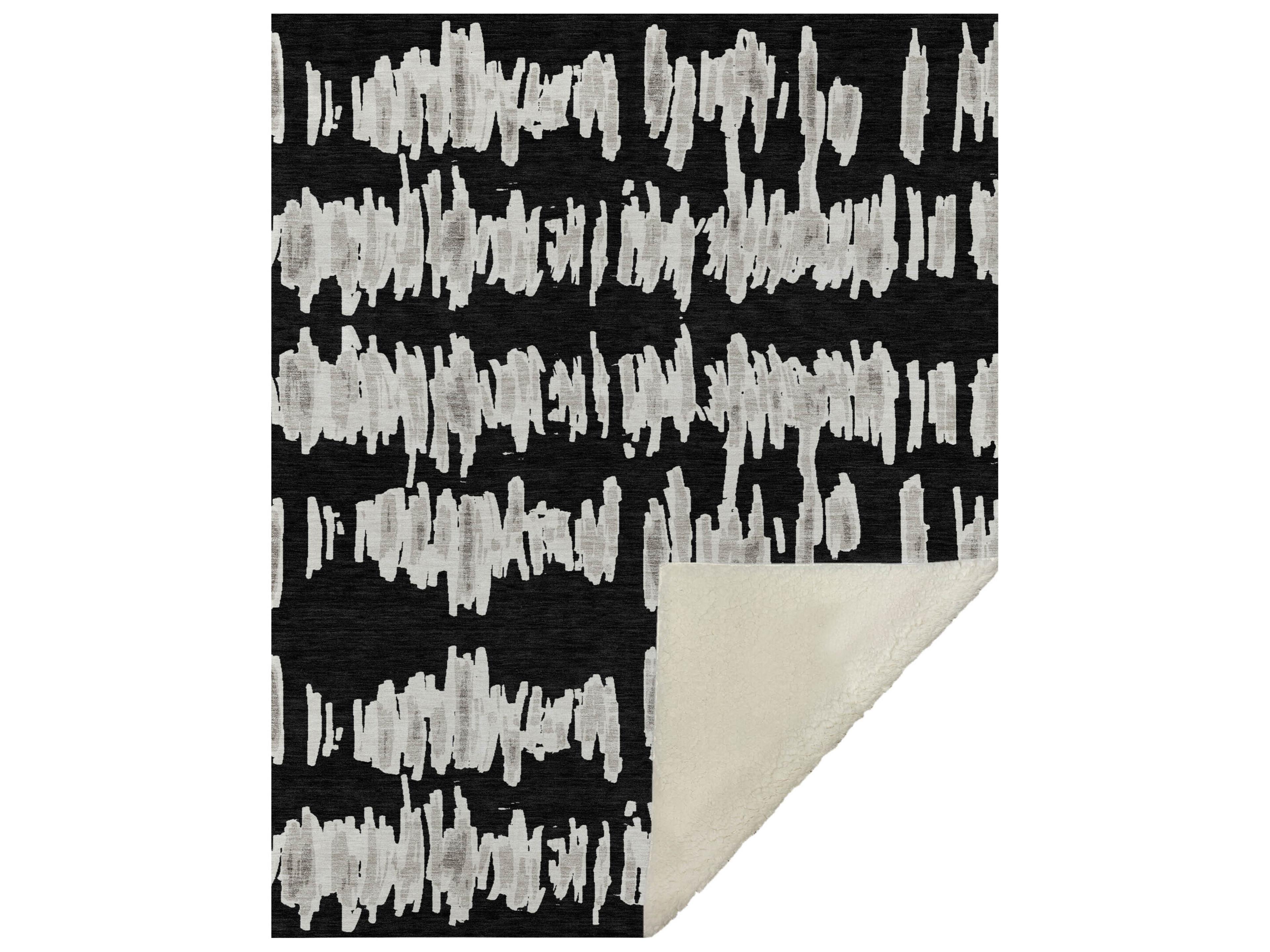 Dalyn Sherpa Black Polyester Throw