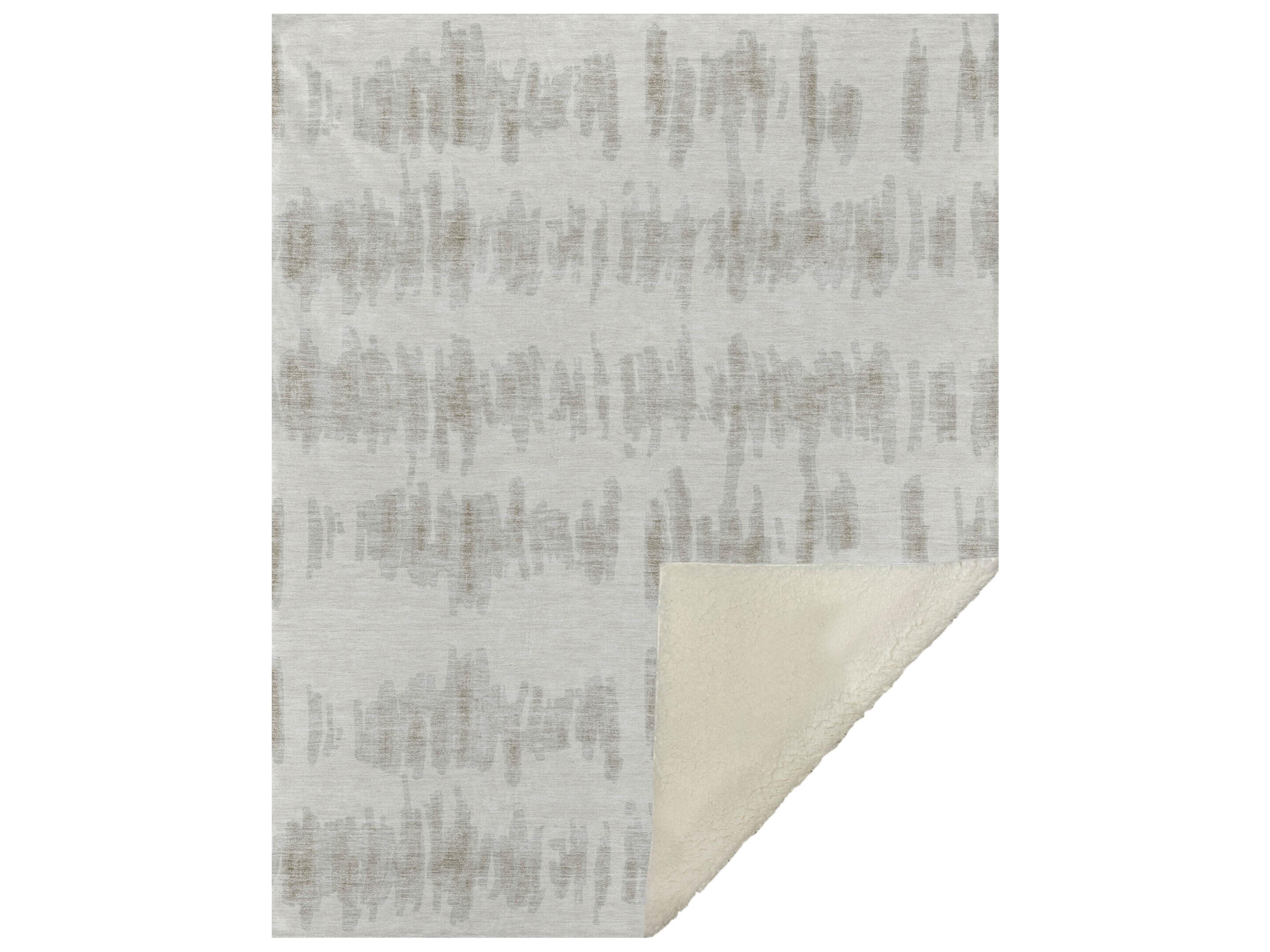 Dalyn Sherpa Ivory Polyester Throw