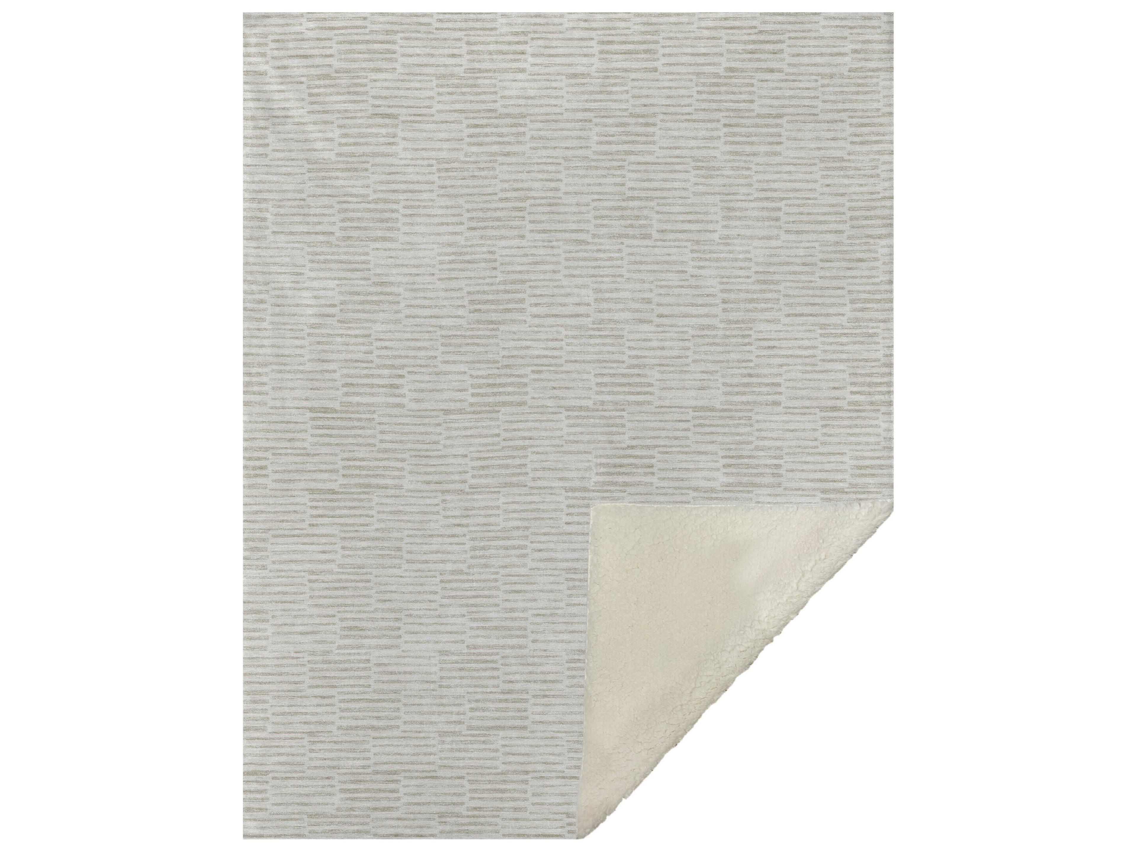 Dalyn Sherpa Ivory Polyester Throw