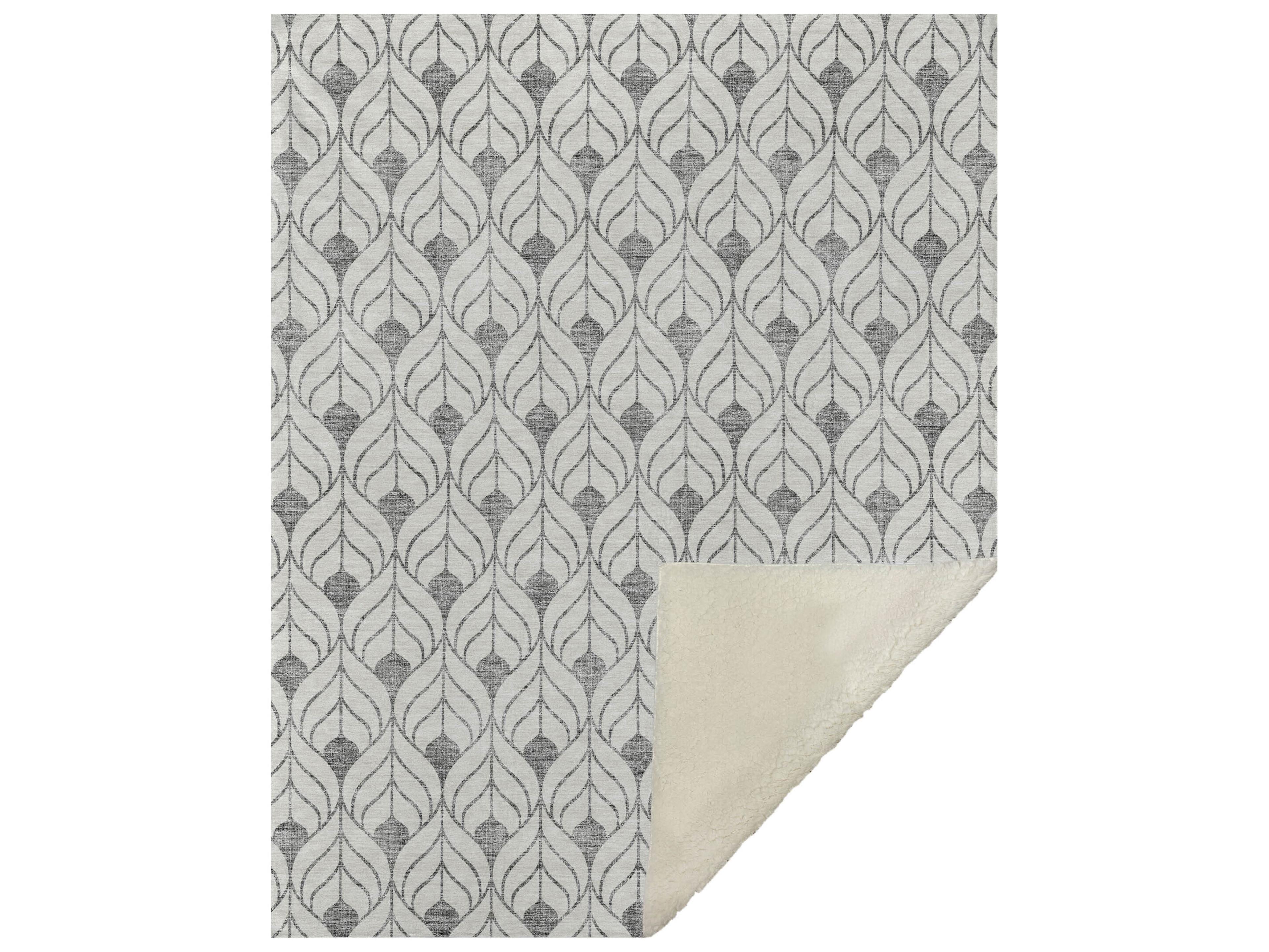 Dalyn Sherpa Gray Polyester Throw