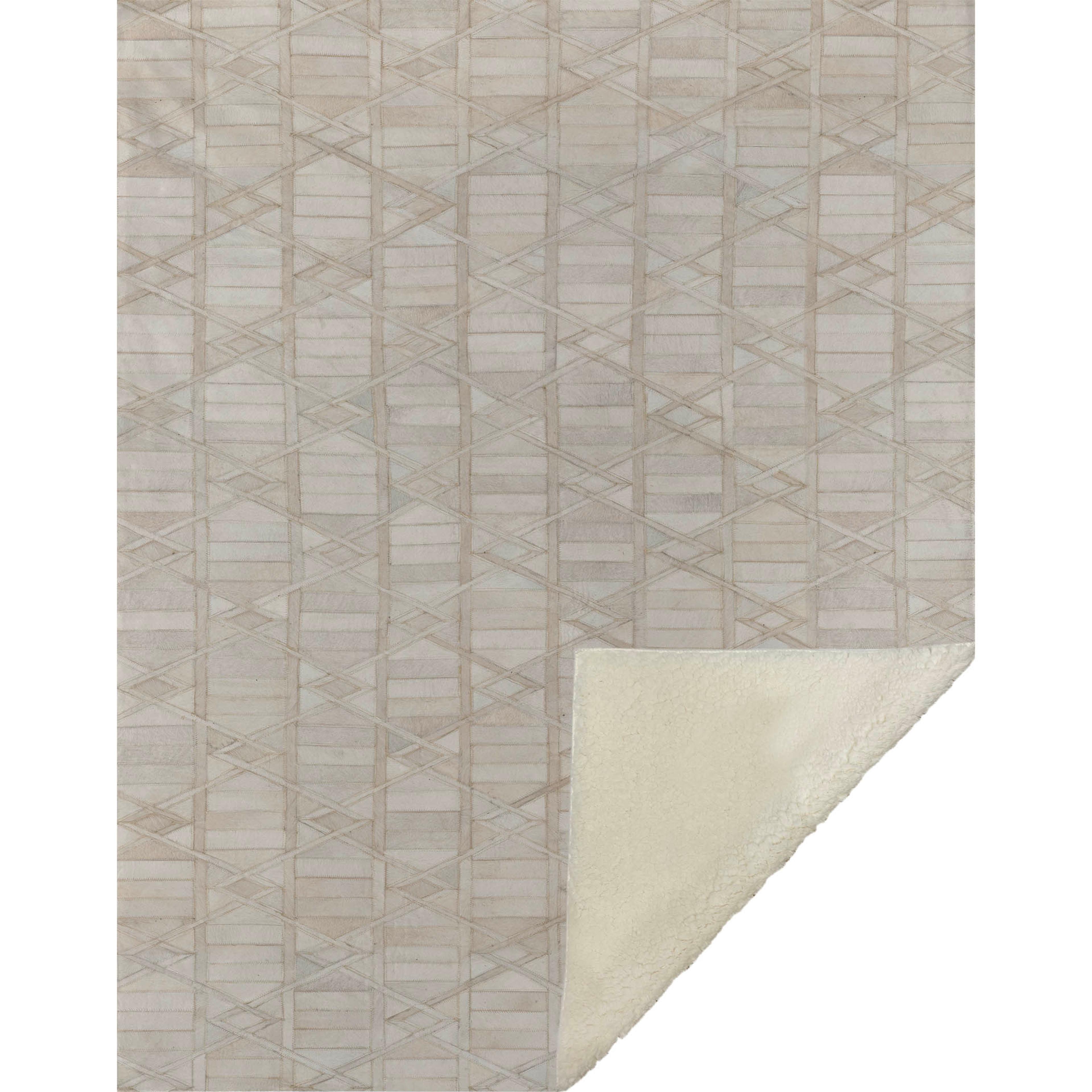 Dalyn Sherpa Ivory Polyester Throw