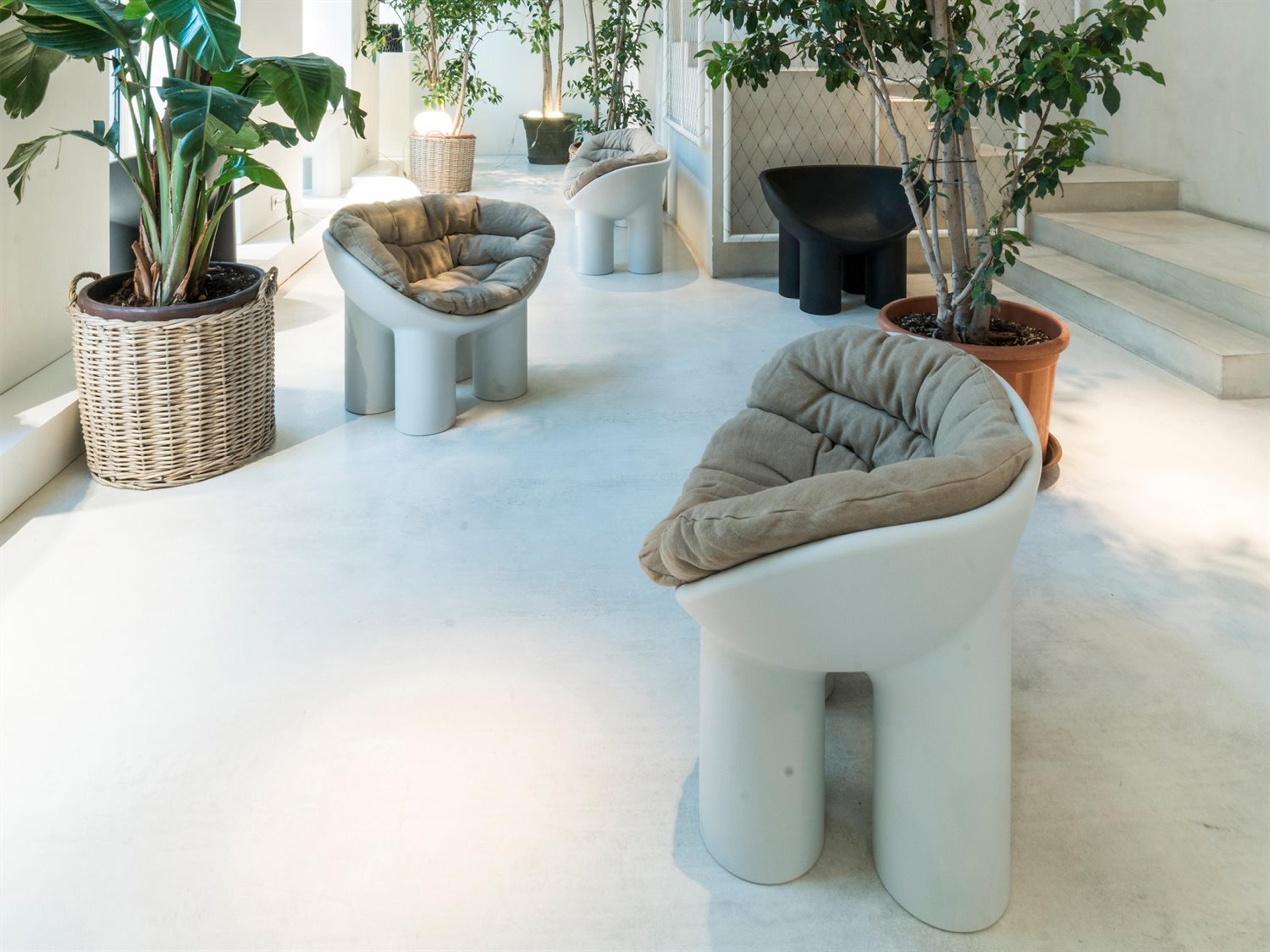 Driade Outdoor Roly Poly Polyethylene Lounge Set