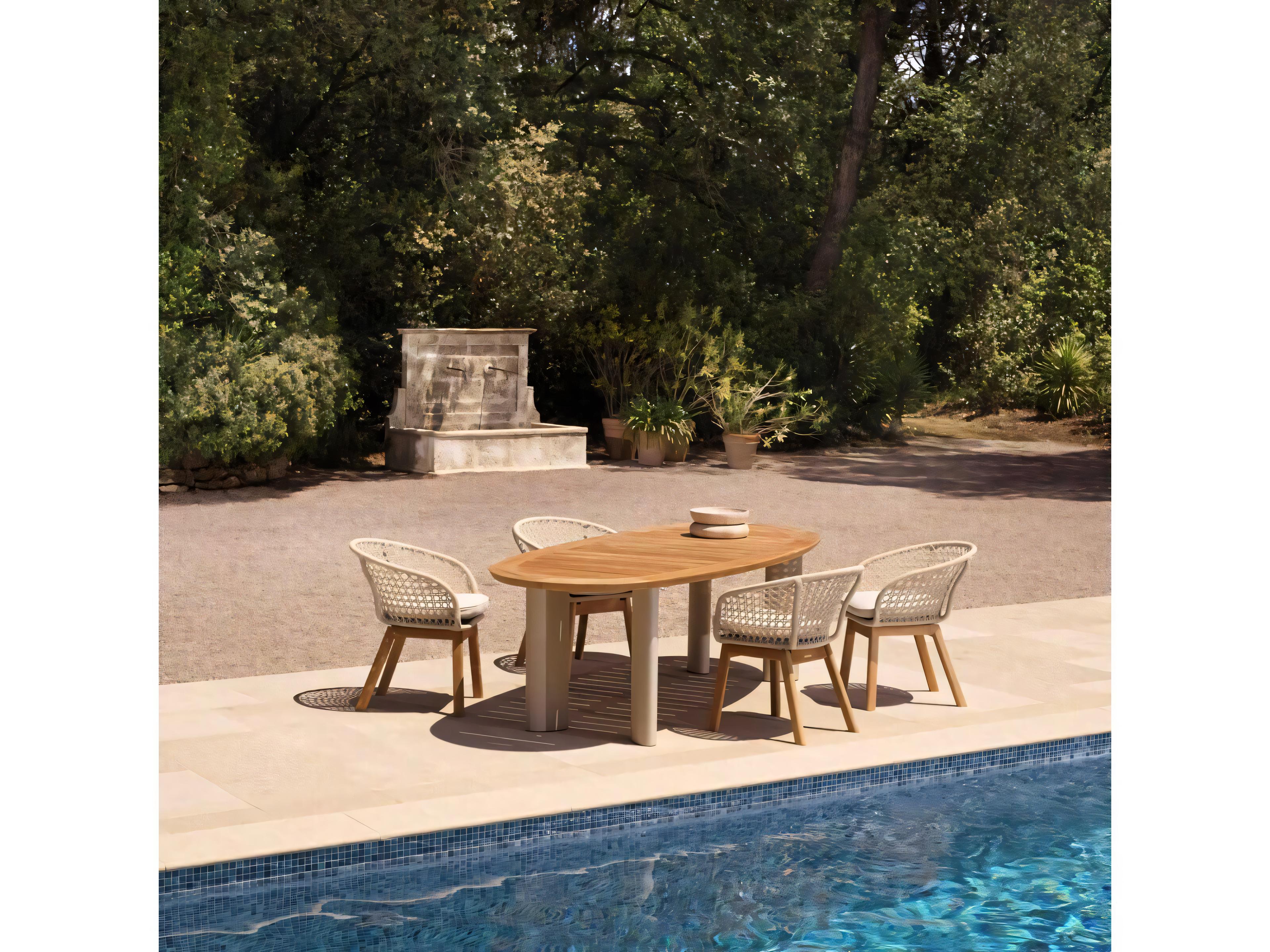 Eichholtz Outdoor Trinity Wicker Dining Set