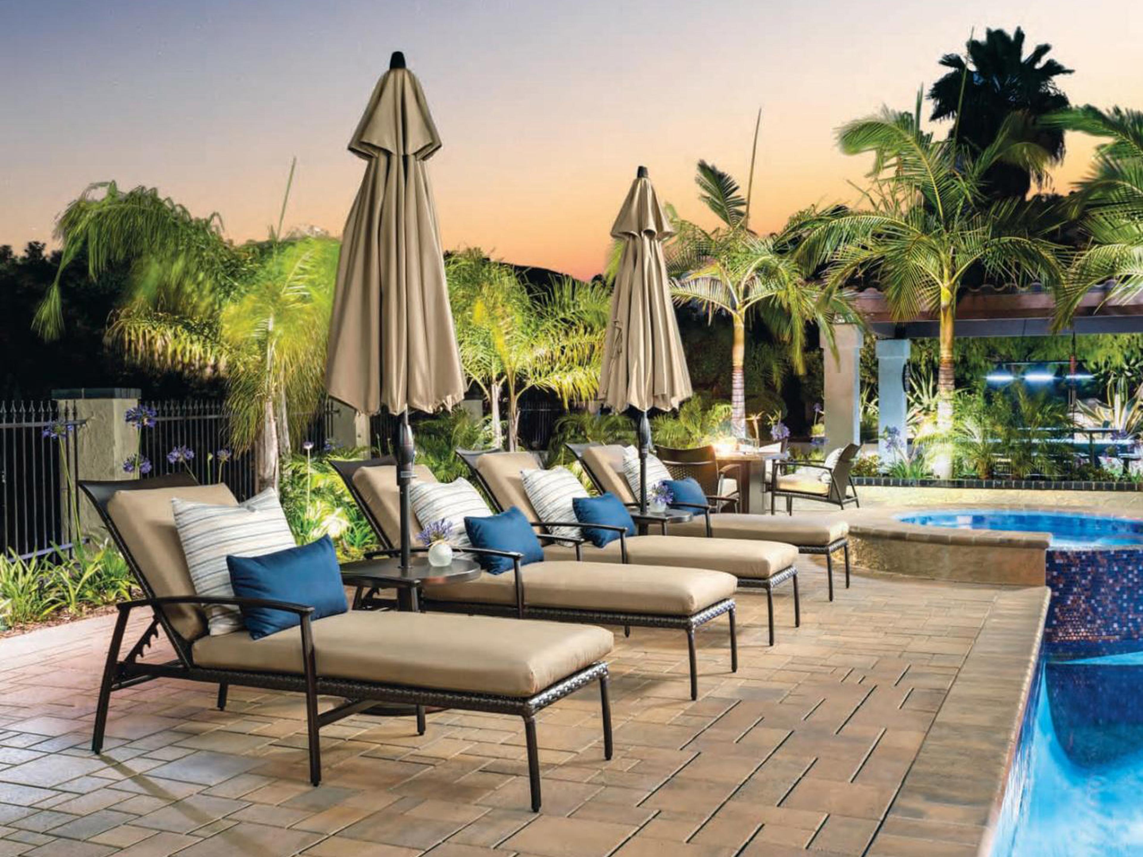 Gensun Amari Aluminum Outdoor Patio Lounge Set