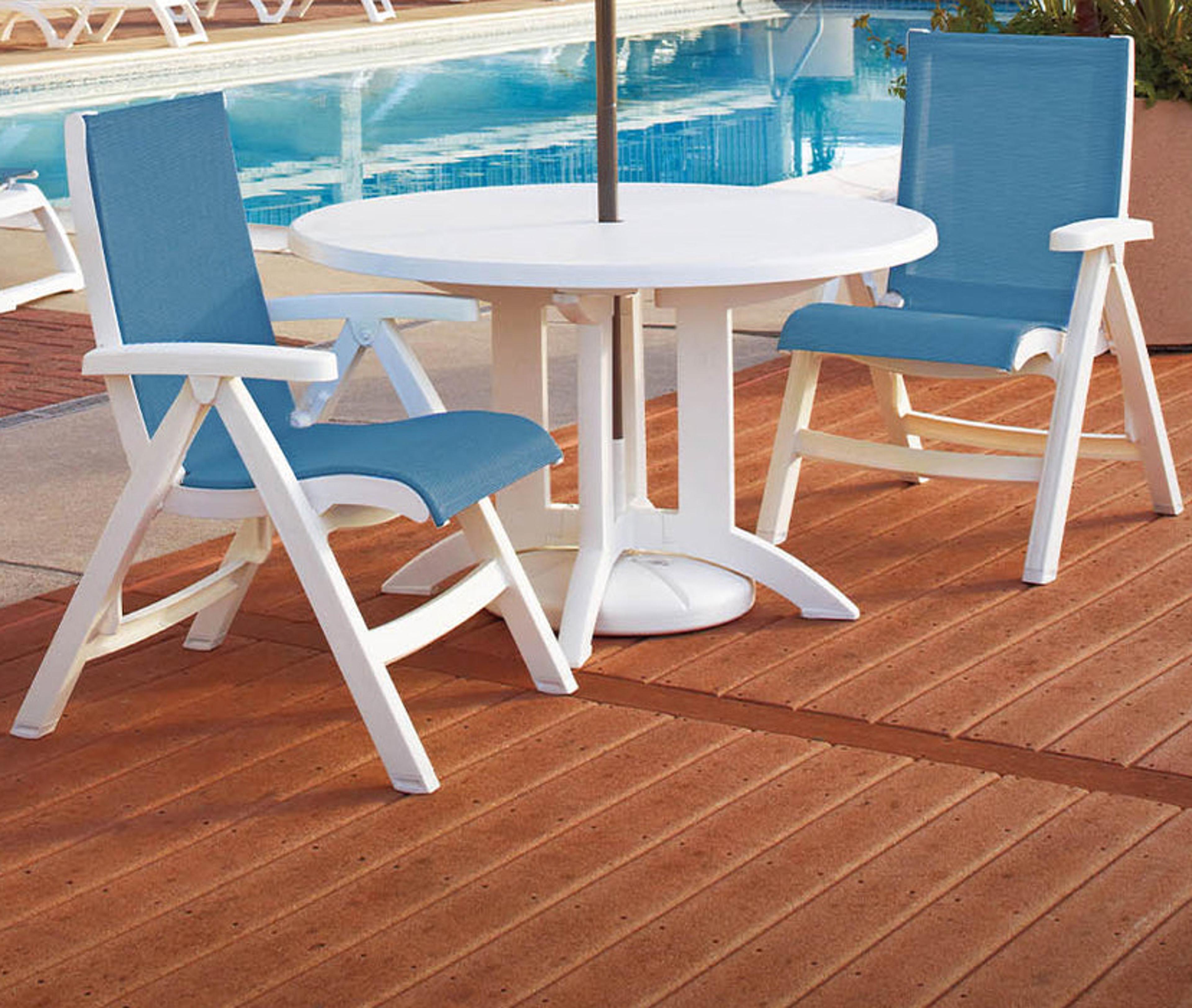 Grosfillex Jamaica Beach Resin Sling Outdoor Lounge Set