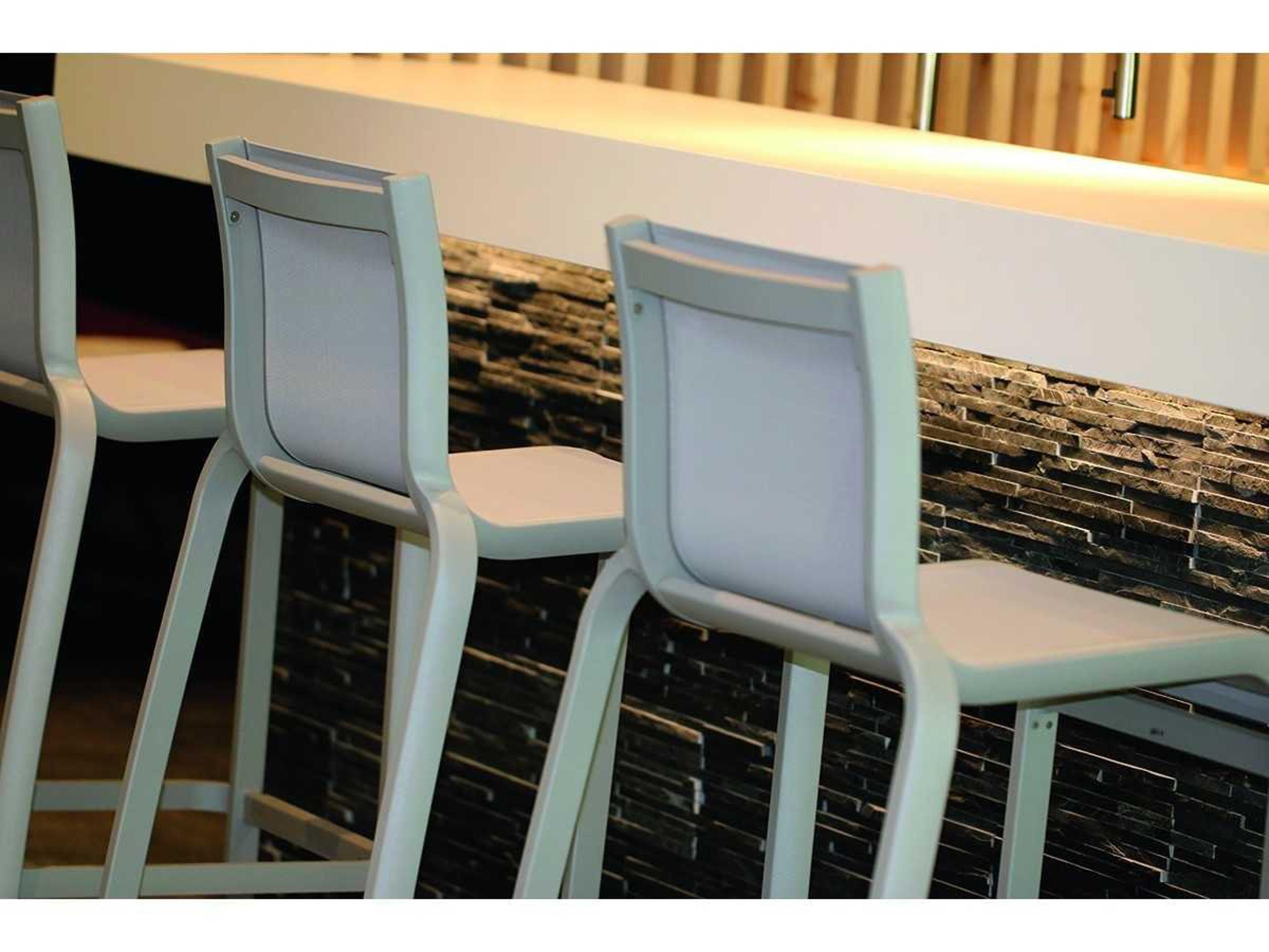 Grosfillex Sunset Sling Aluminum Resin Glacier White Outdoor Bar Stool Set in White