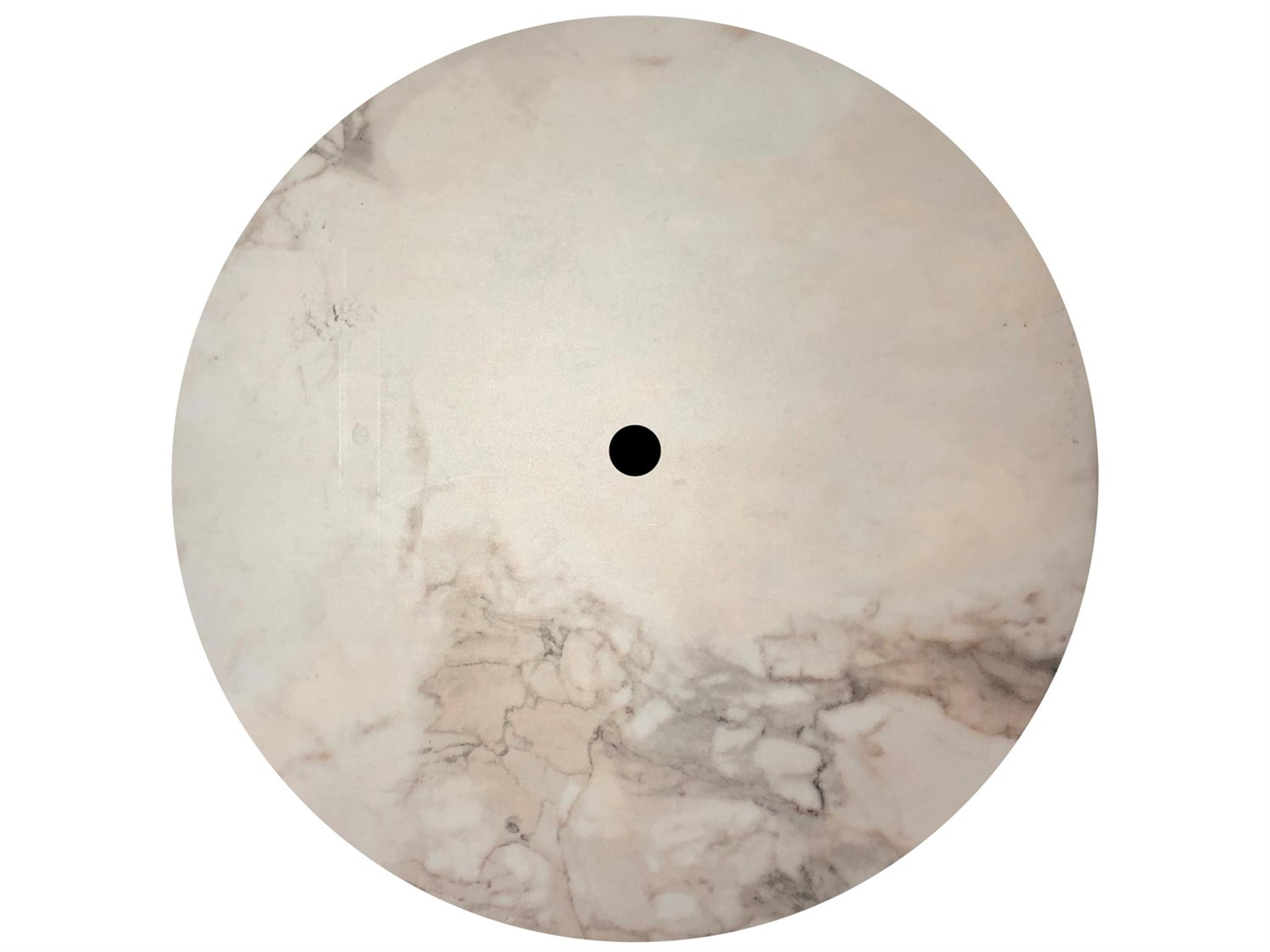 Grosfillex Molded Melamine Resin Almeria Round Table Top with Umbrella Hole