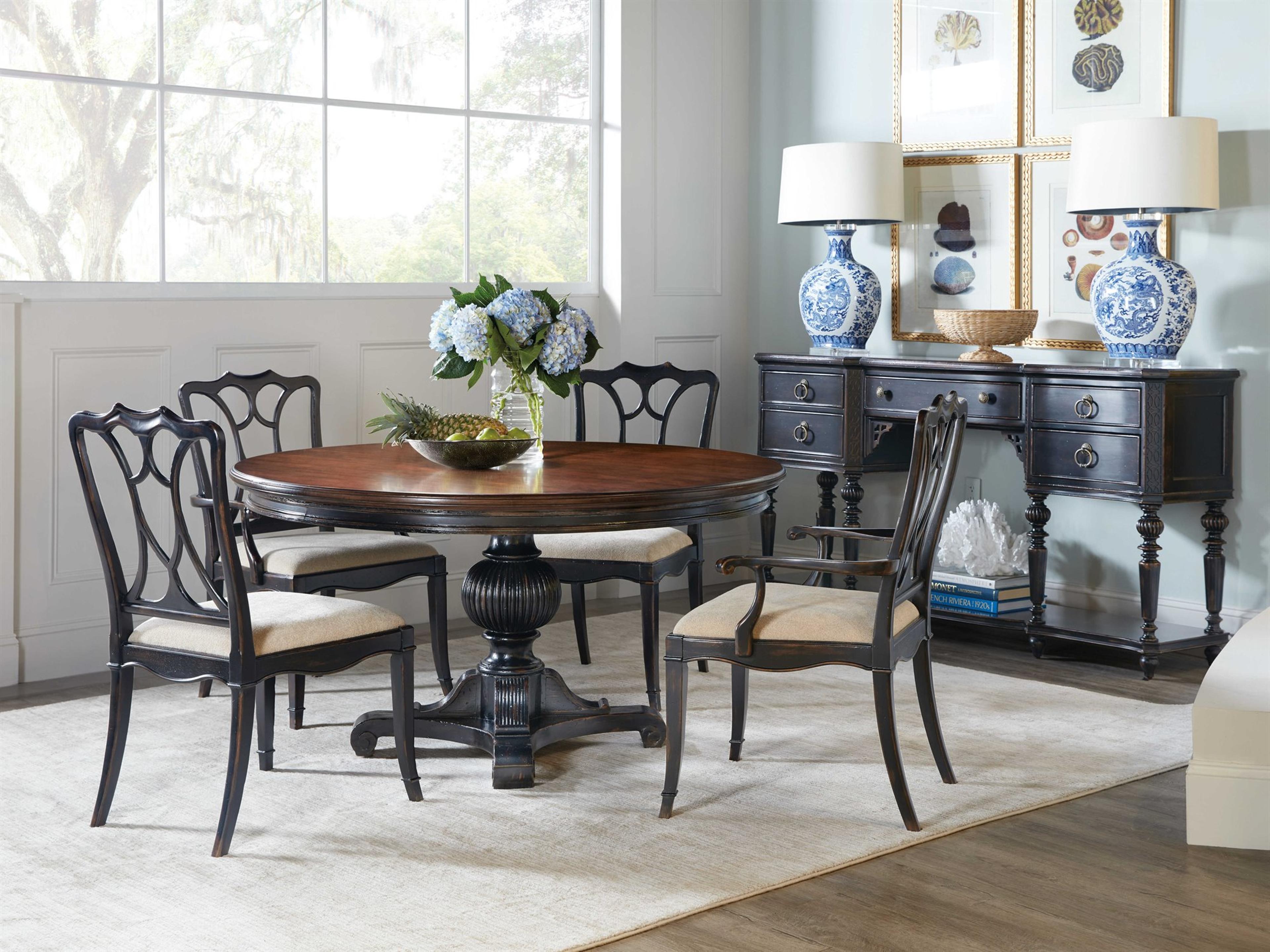 Hooker Furniture Charleston Cherry Wood Dining Room Set