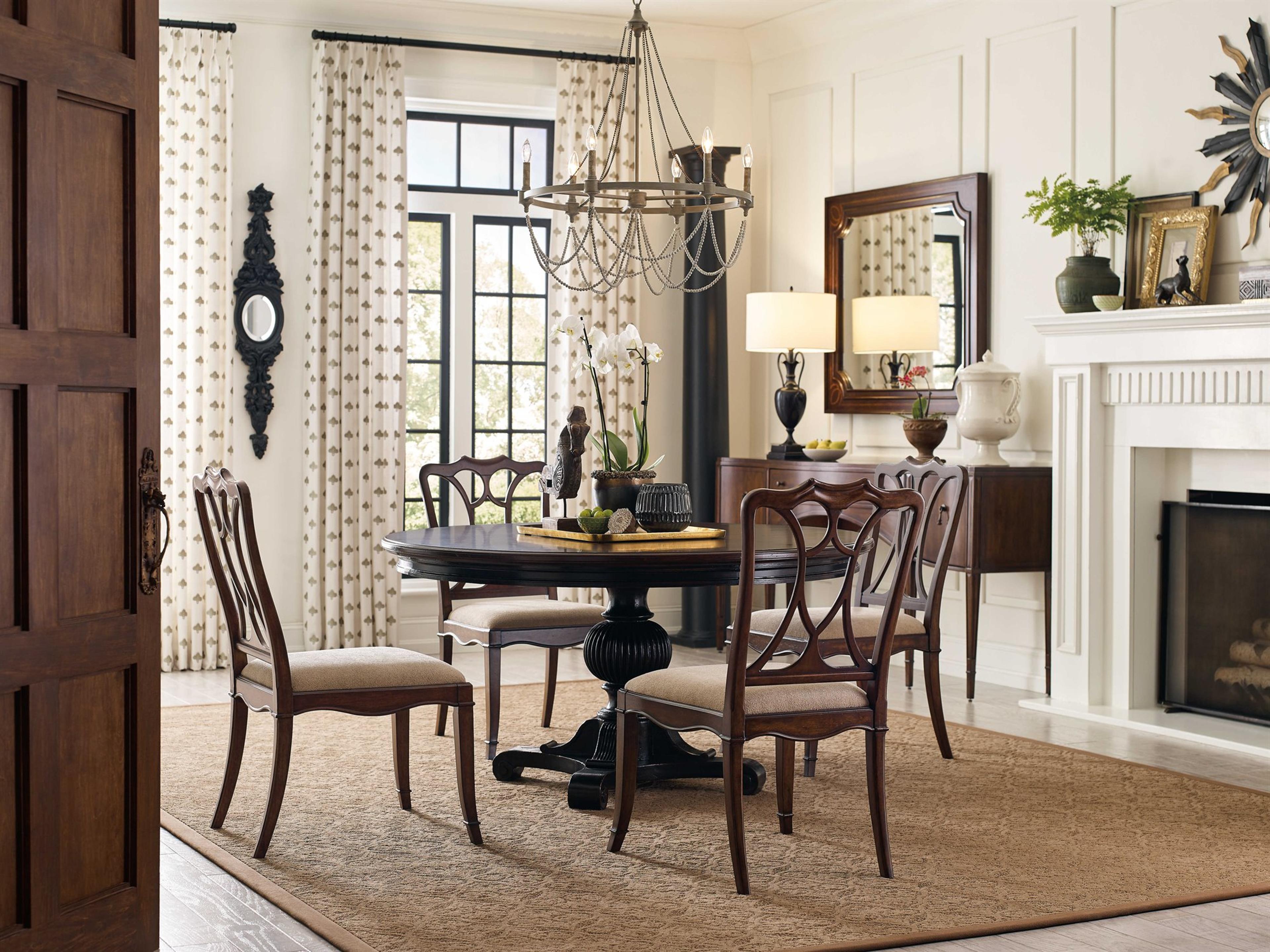 Hooker Furniture Charleston Cherry Wood Dining Room Set