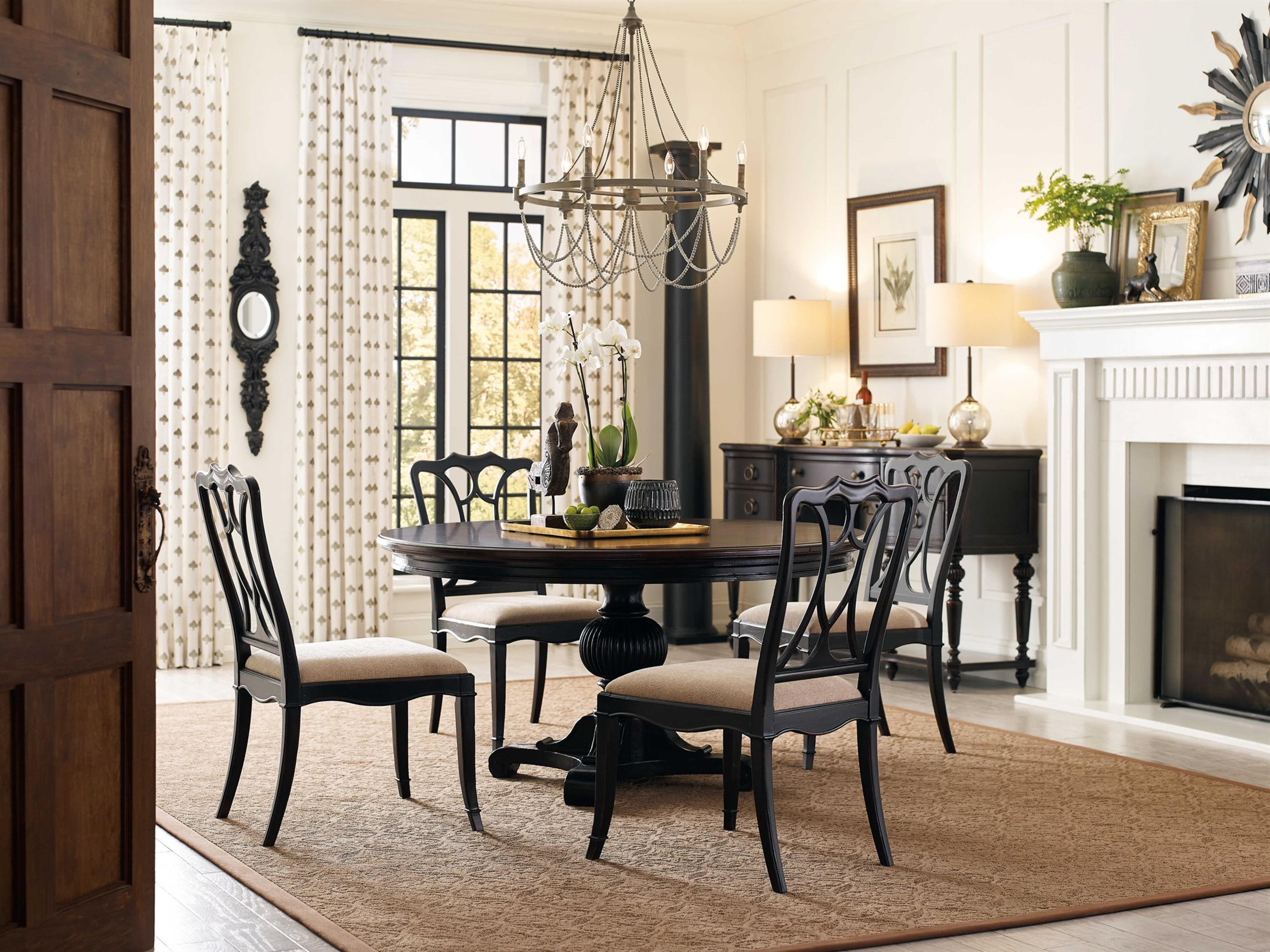 Hooker Furniture Charleston Cherry Wood Dining Room Set