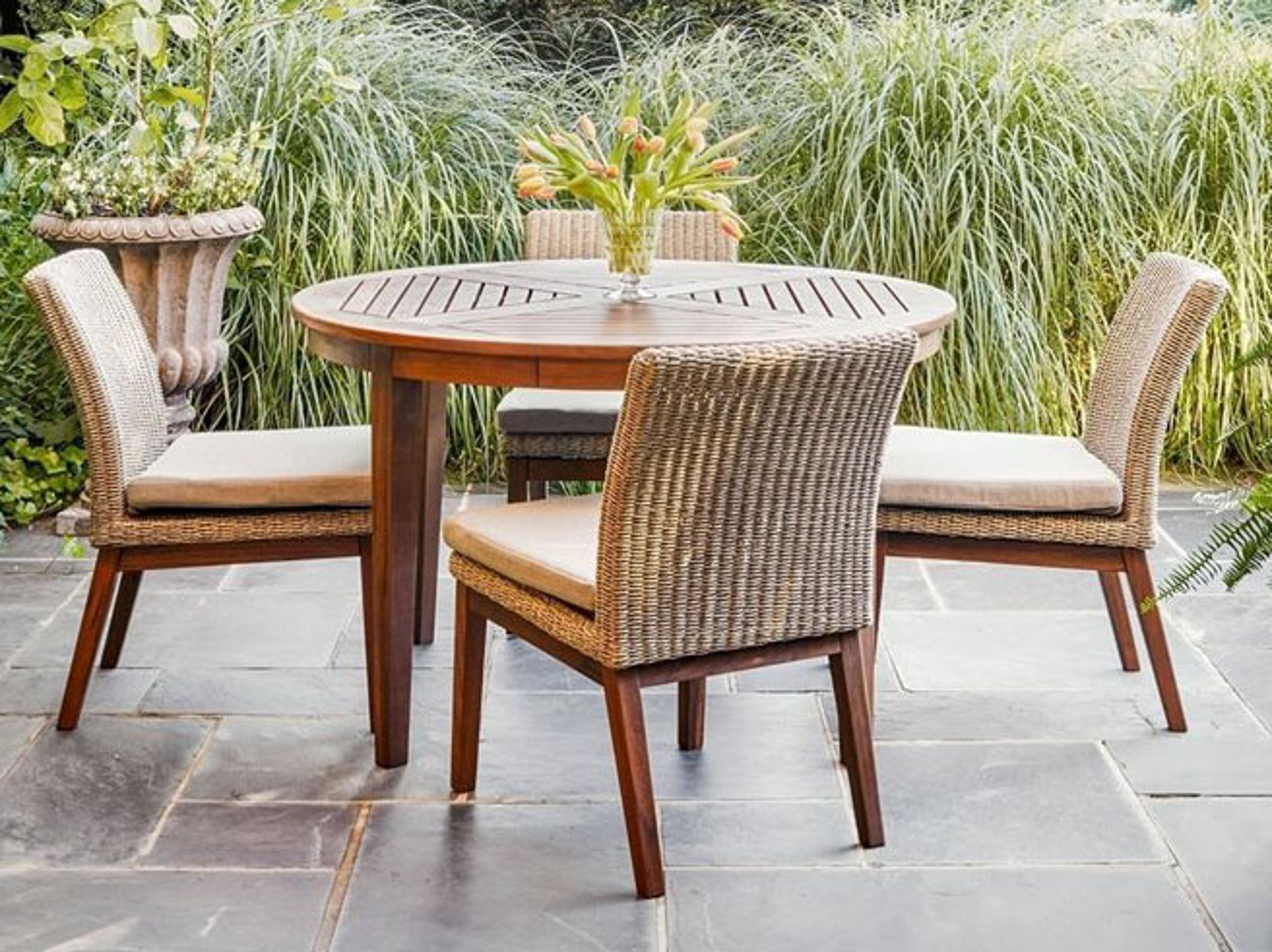 Jensen Outdoor Coral Dining Set