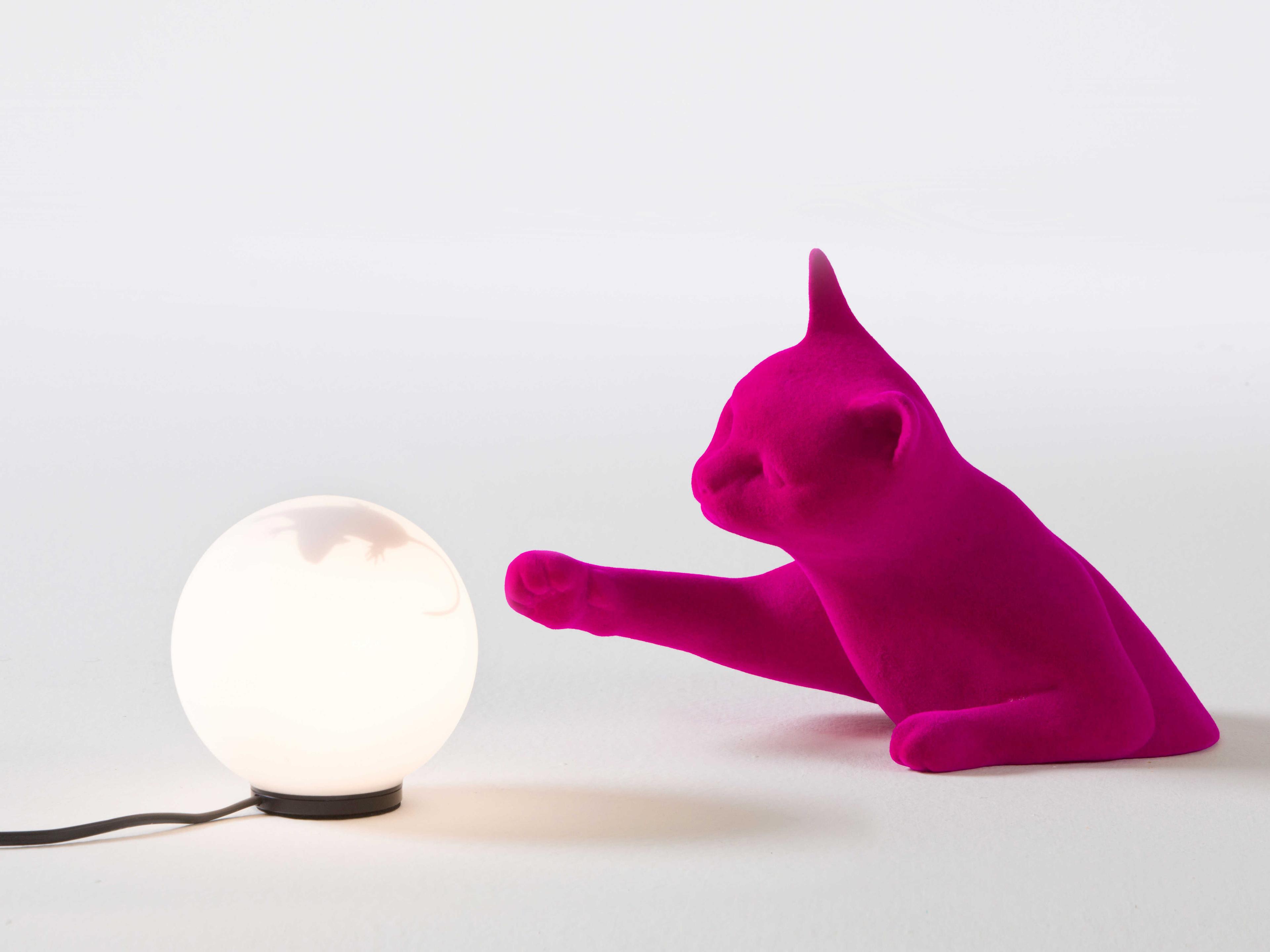 Karman Maoo Fuchsia Pink Table Lamp