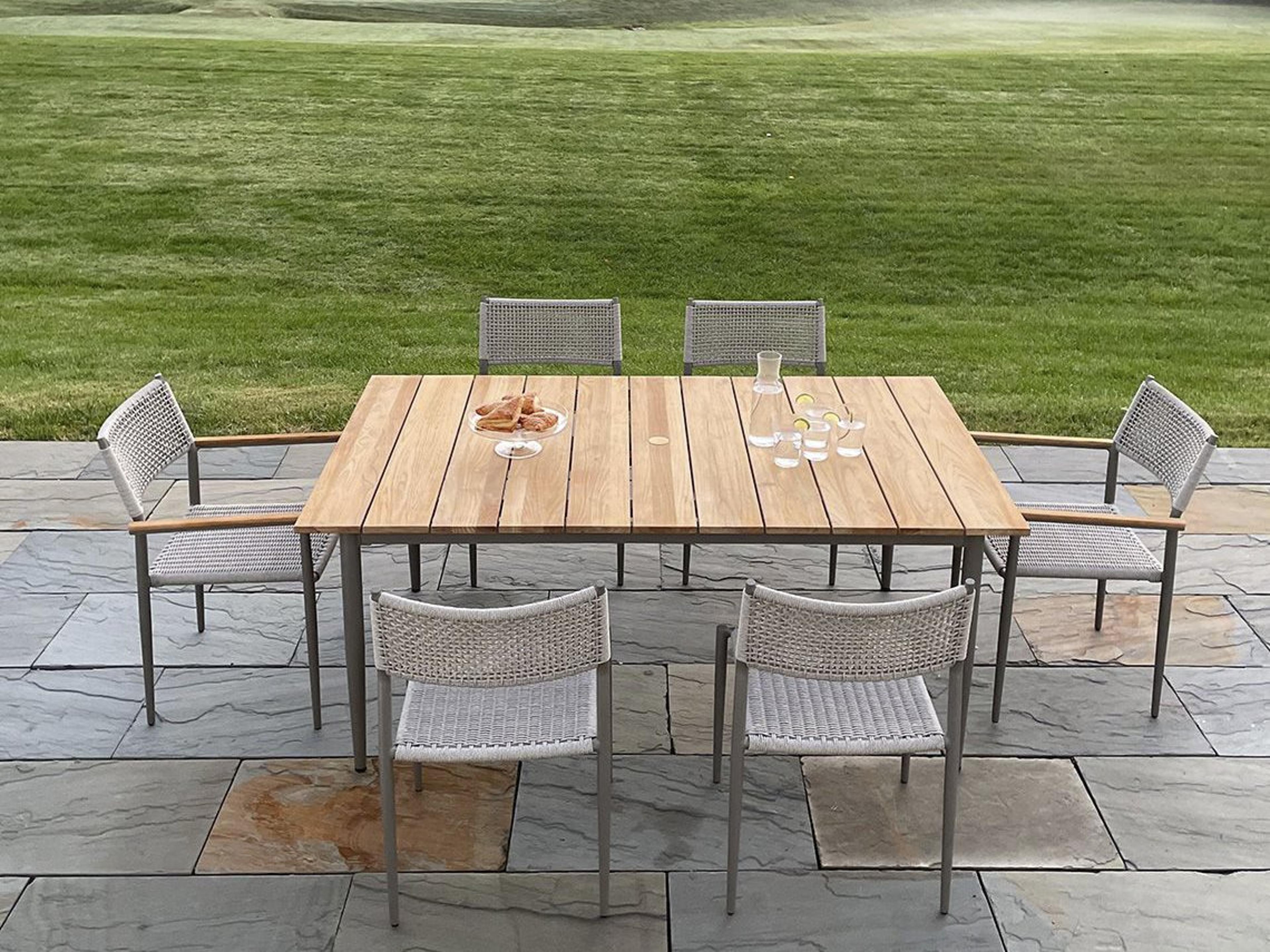 Kingsley Bate La Jolla Aluminum Dining Set