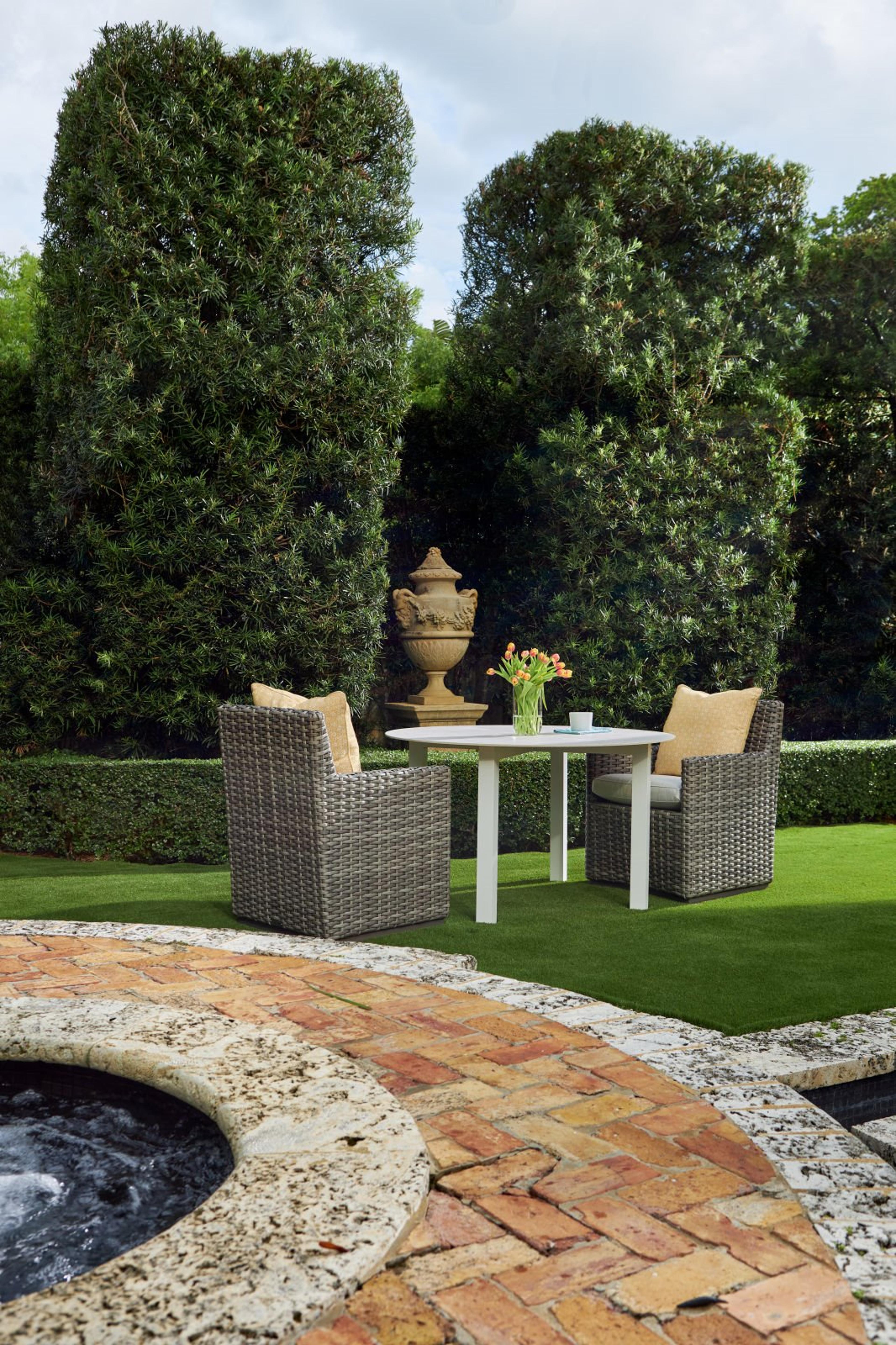 Lane Venture Hyannis Dining Set