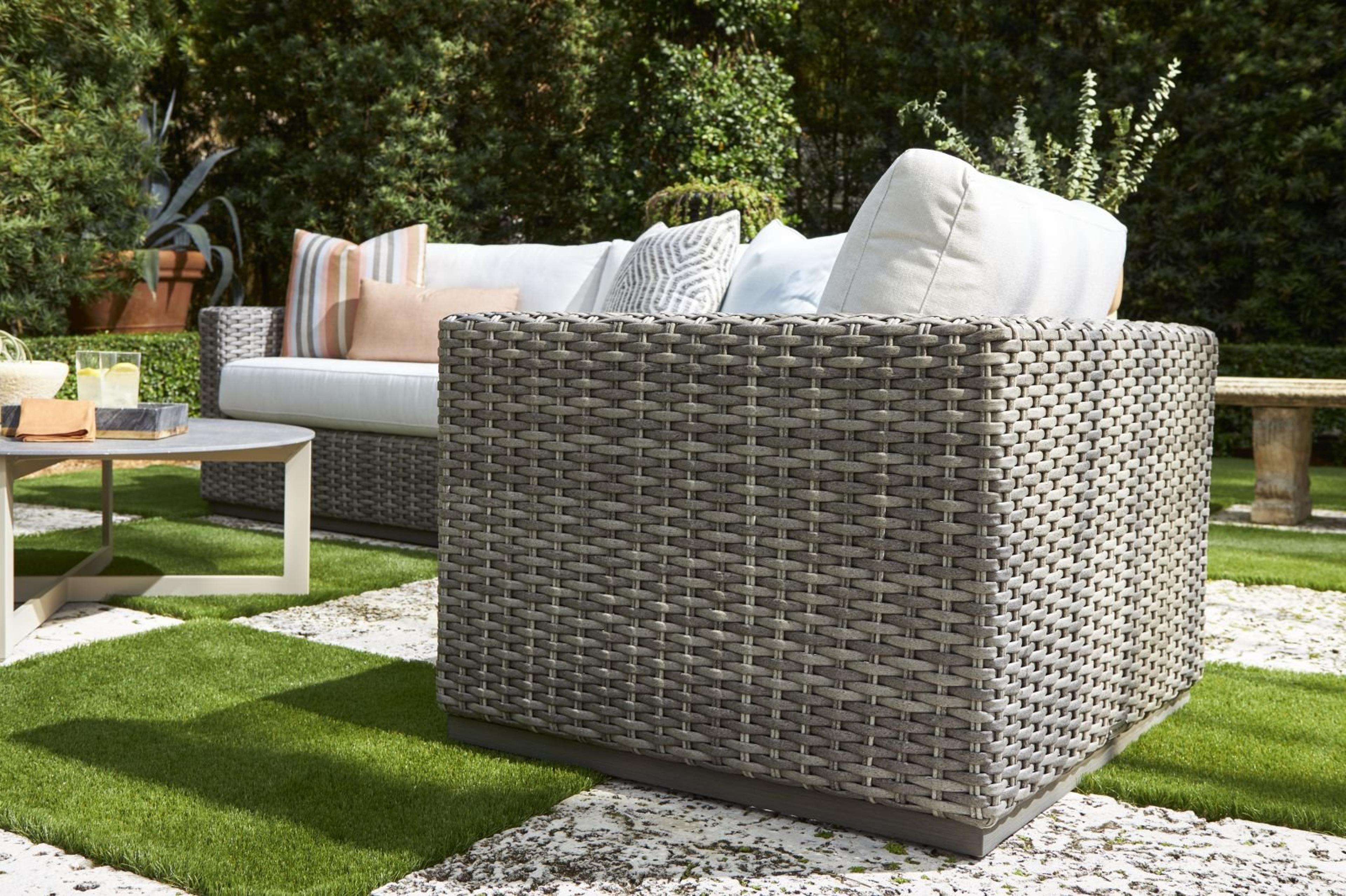 Lane Venture Hyannis Lounge Set