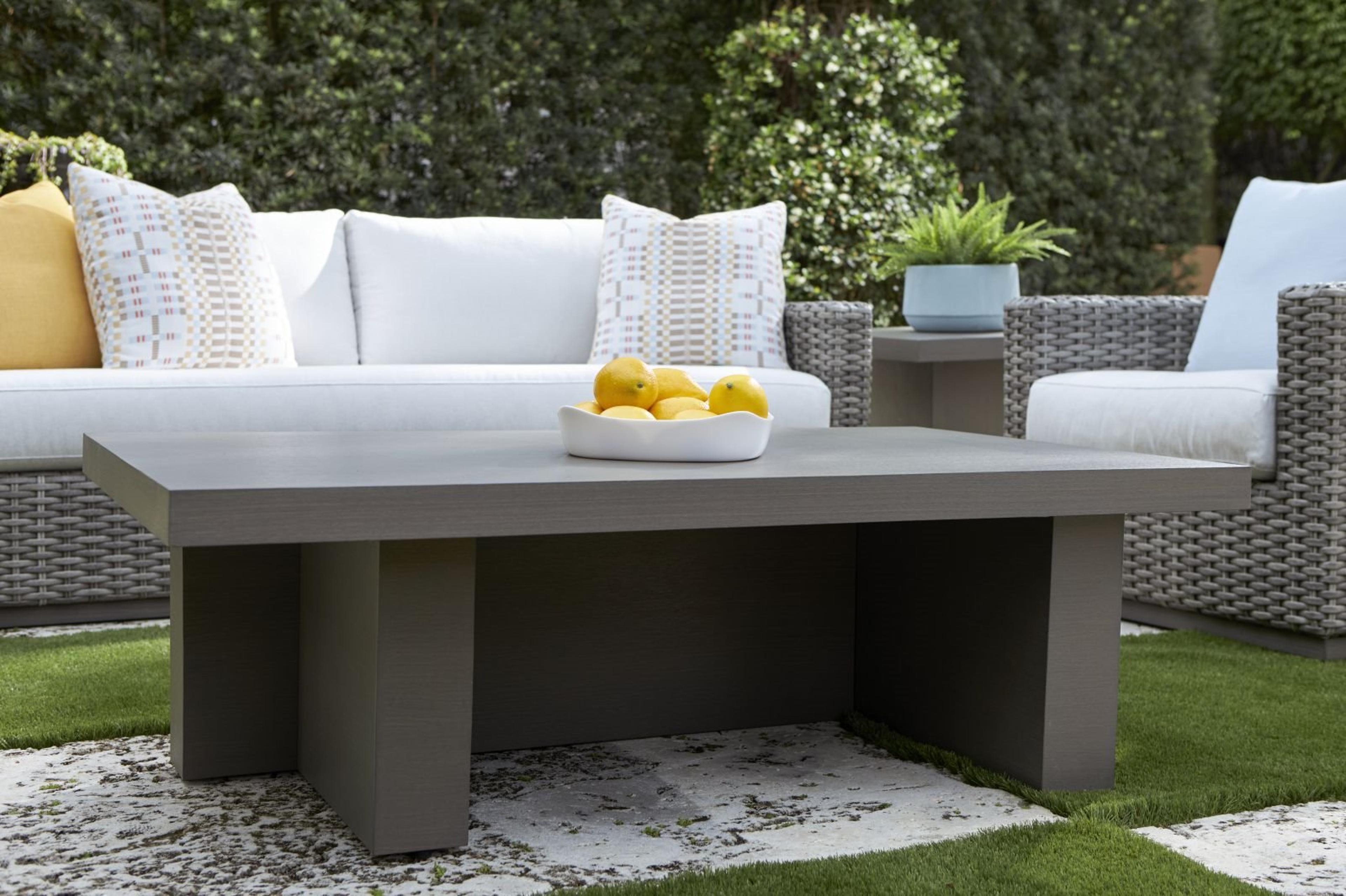 Lane Venture Hyannis Lounge Set