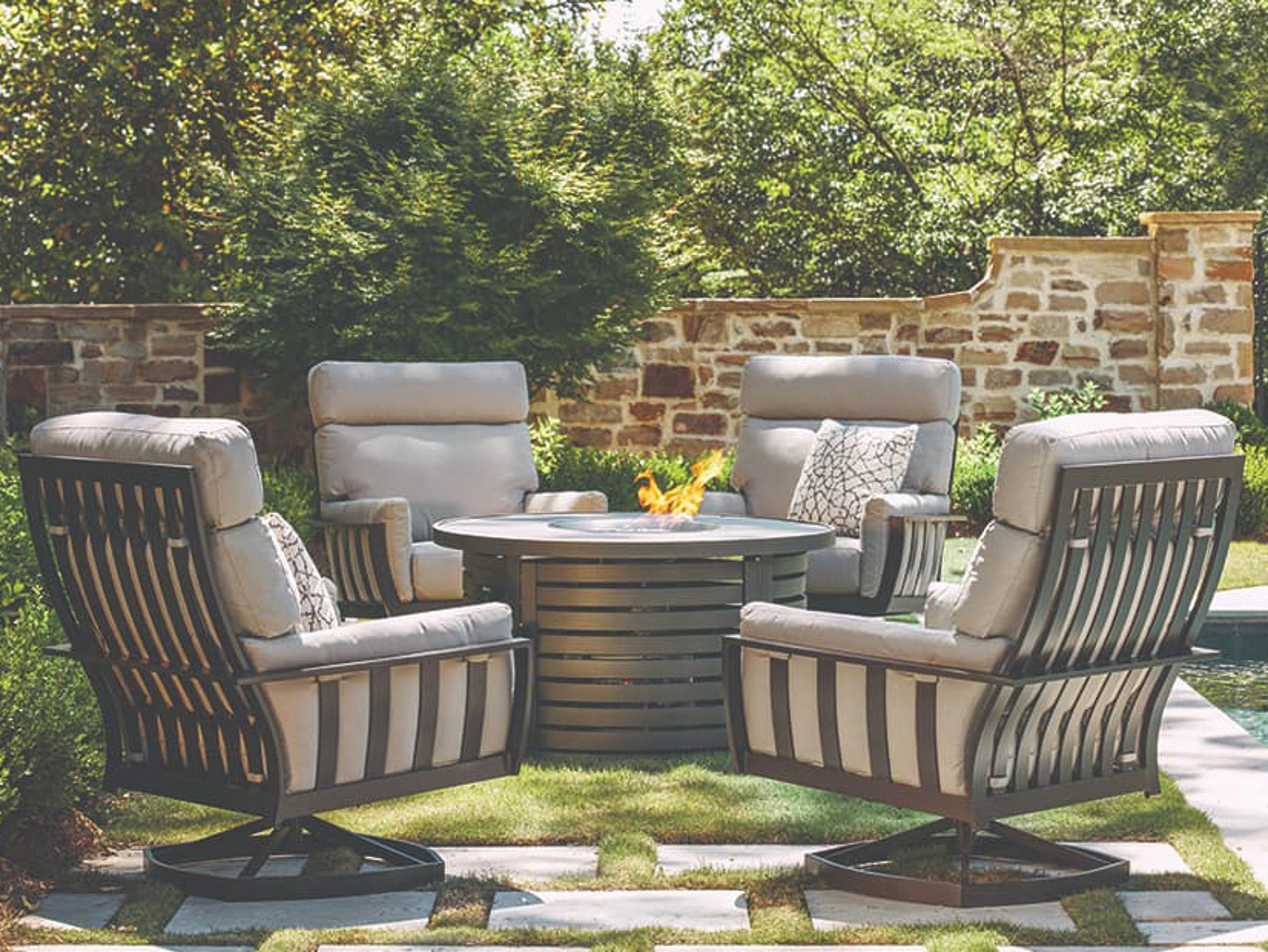 Lane Venture Smith Lake Aluminum Cushion Outdoor Lounge Set