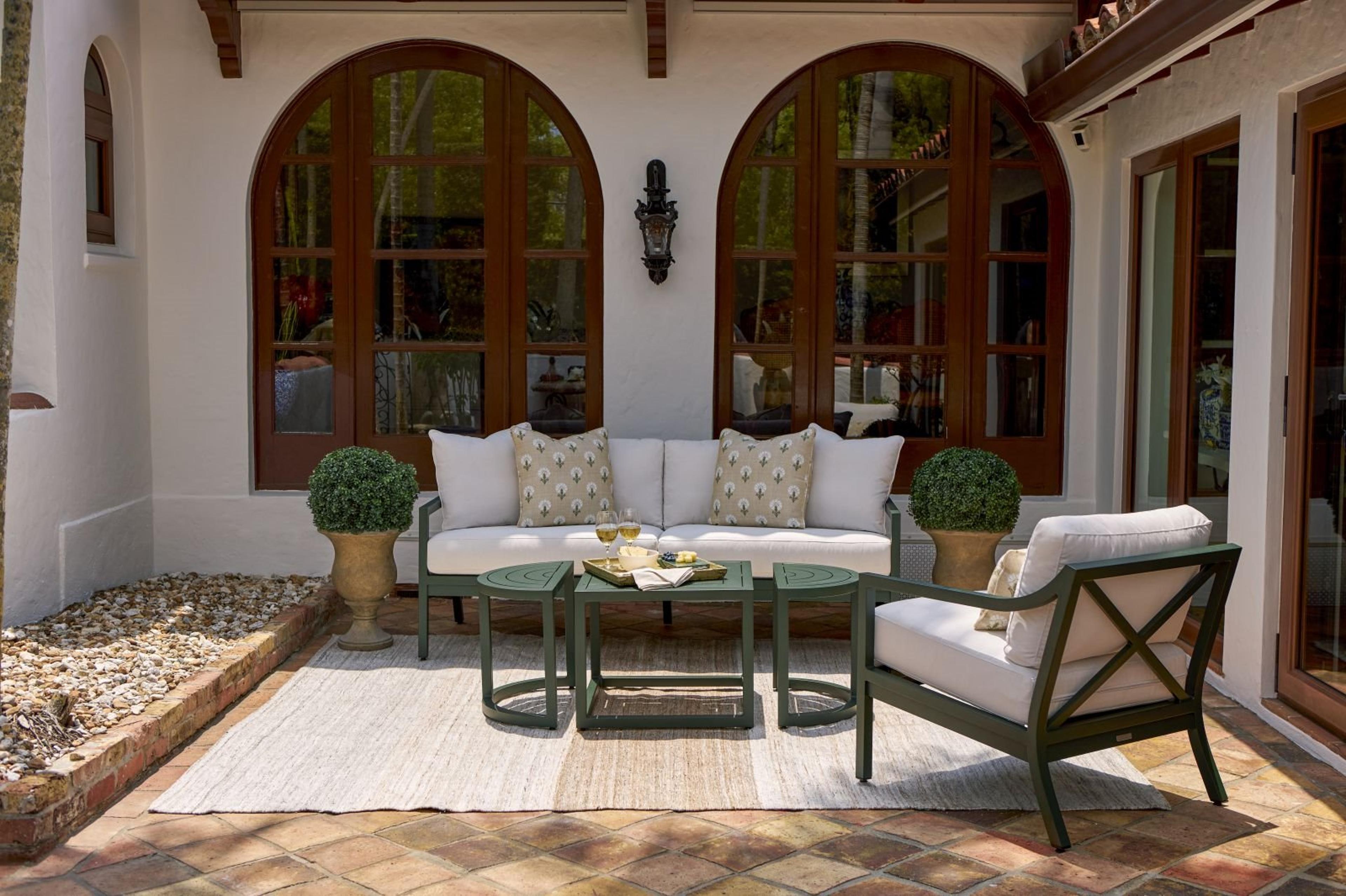 Lane Venture Susanna Lounge Set