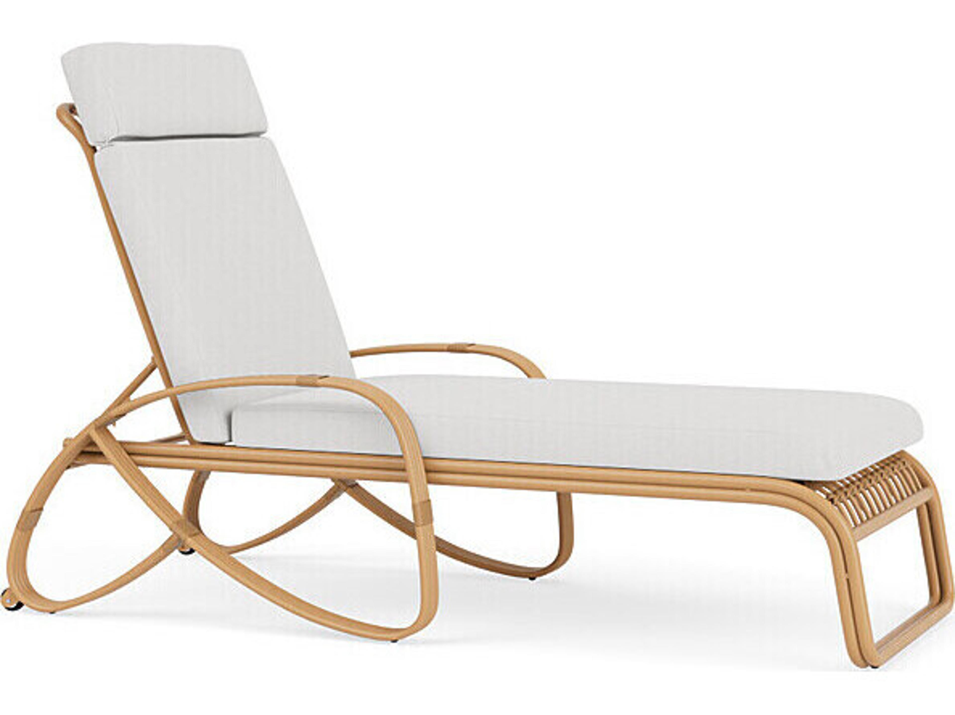 Lloyd Flanders Riviera Chaise Lounge
