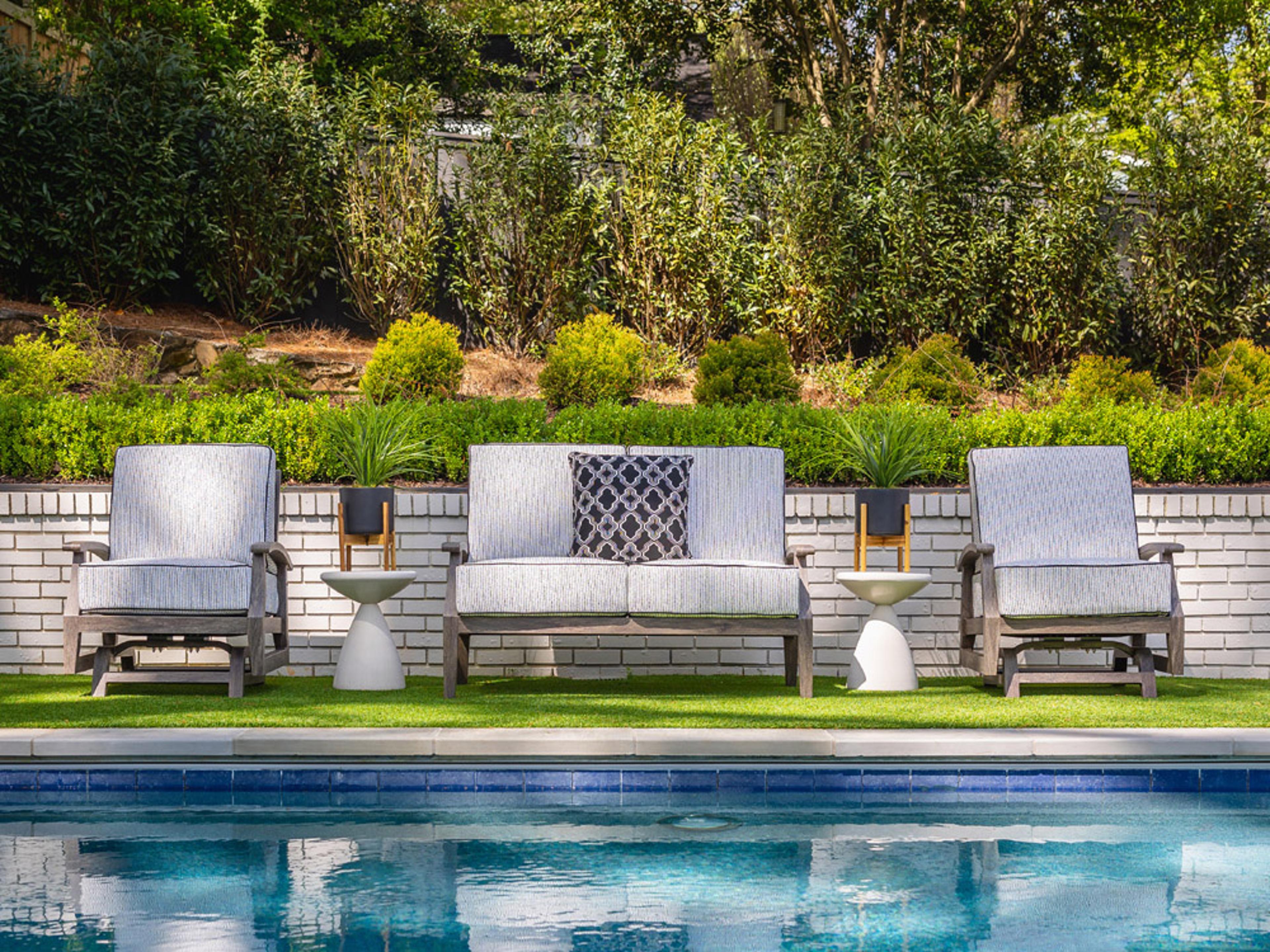 Lloyd Flanders Frontier Aluminum Cushion Outdoor Patio Lounge Set