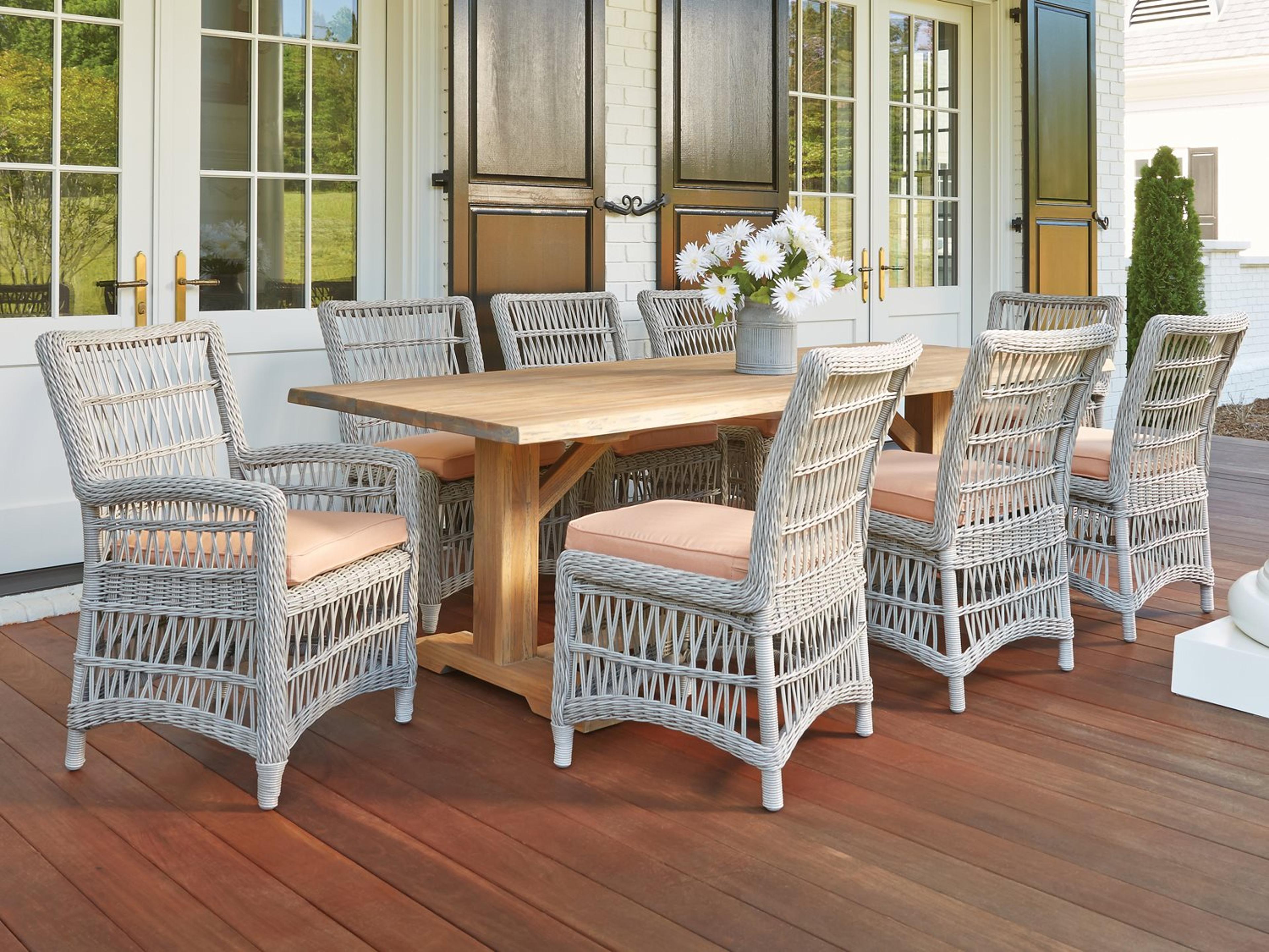 Lloyd Flanders Mackinac Wicker Outdoor Dining Set