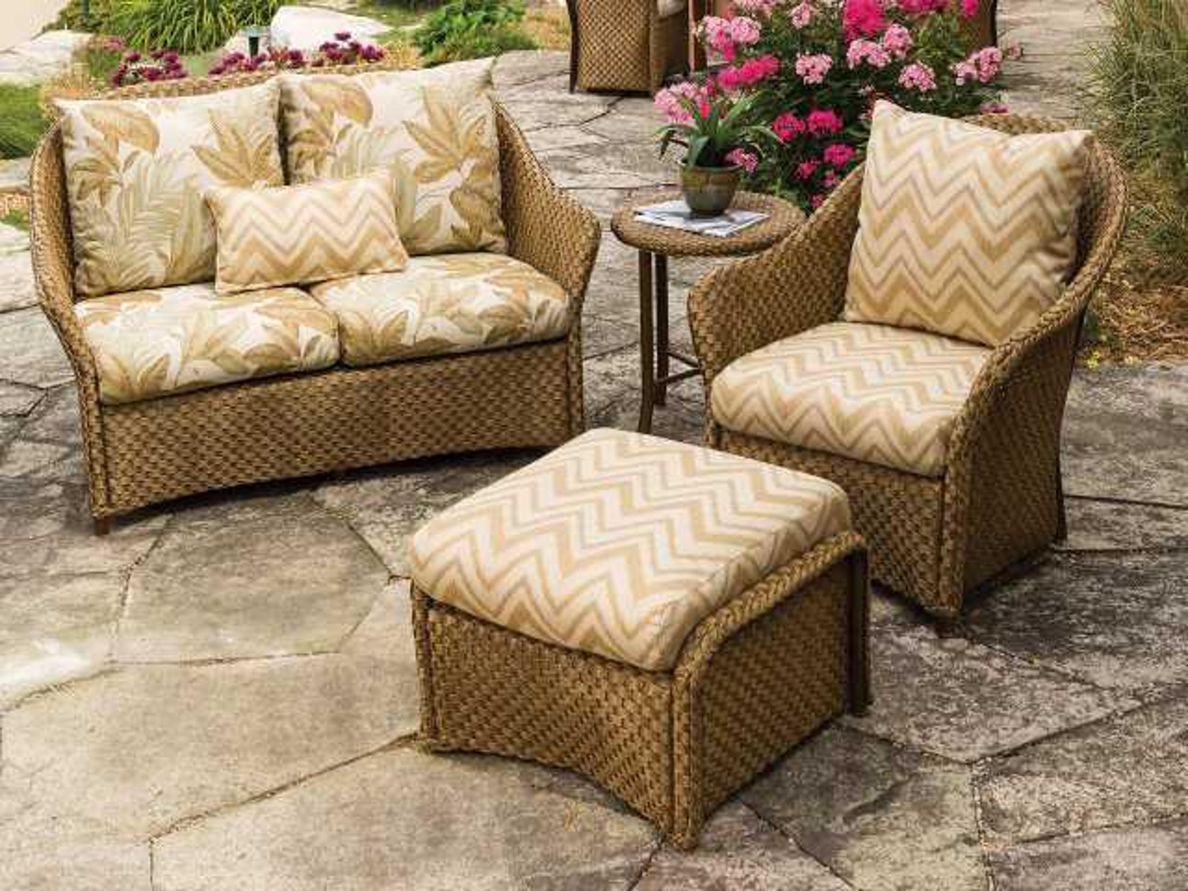 Lloyd Flanders Weekend Wicker Outdoor Lounge Set
