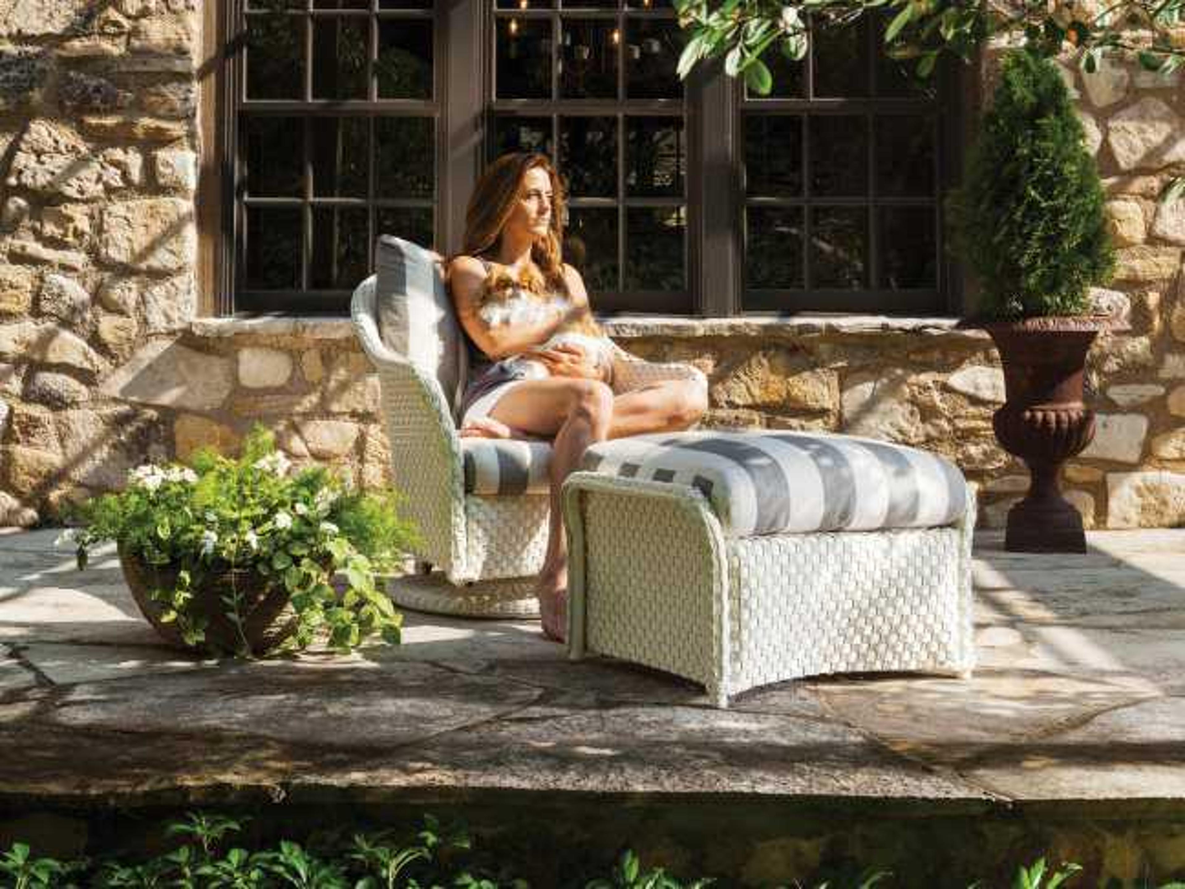 Lloyd Flanders Weekend Wicker Lounge Set