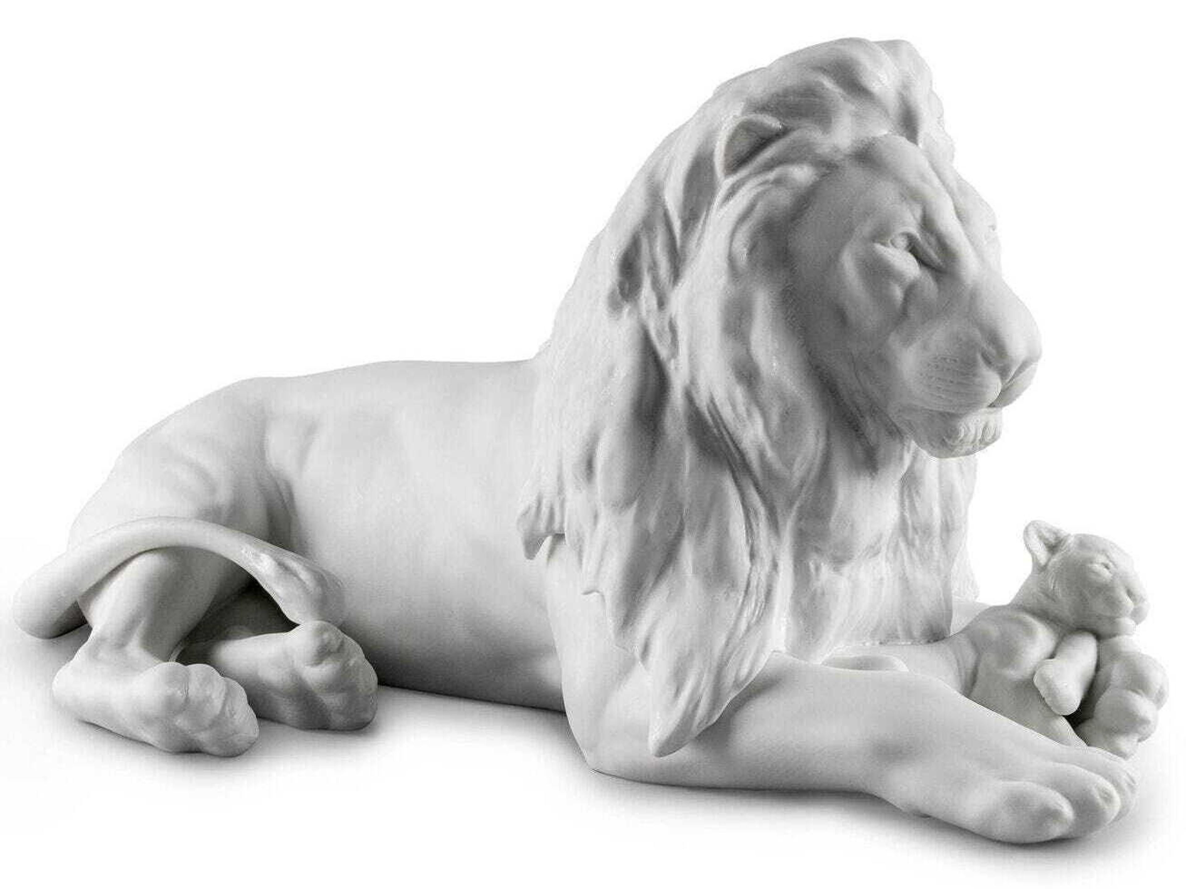 Lion with Cub Figurine