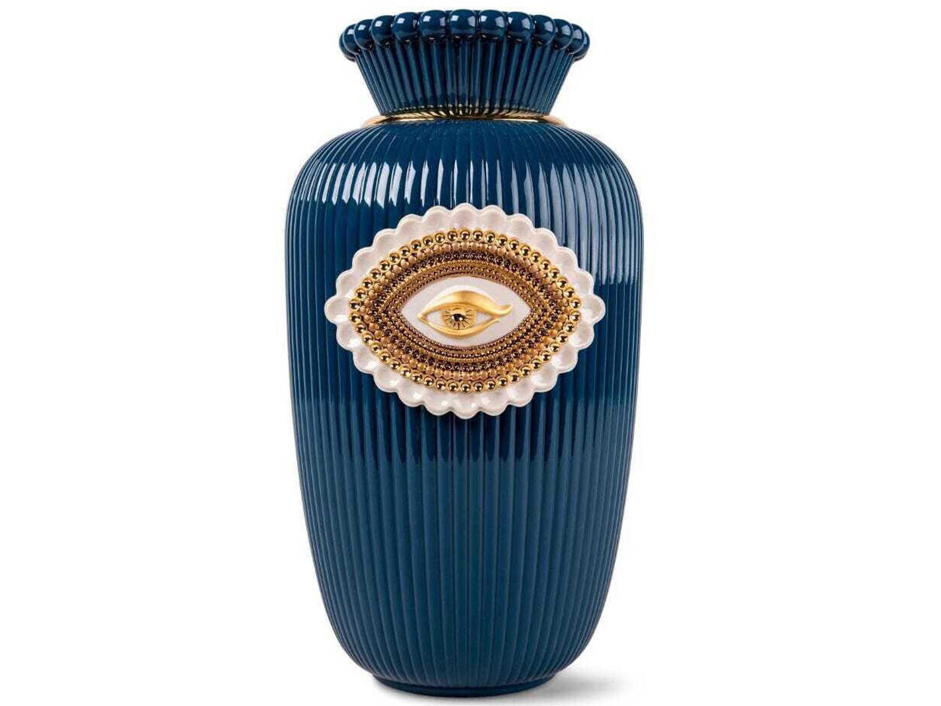 Lladro Lover's Eyes Vase