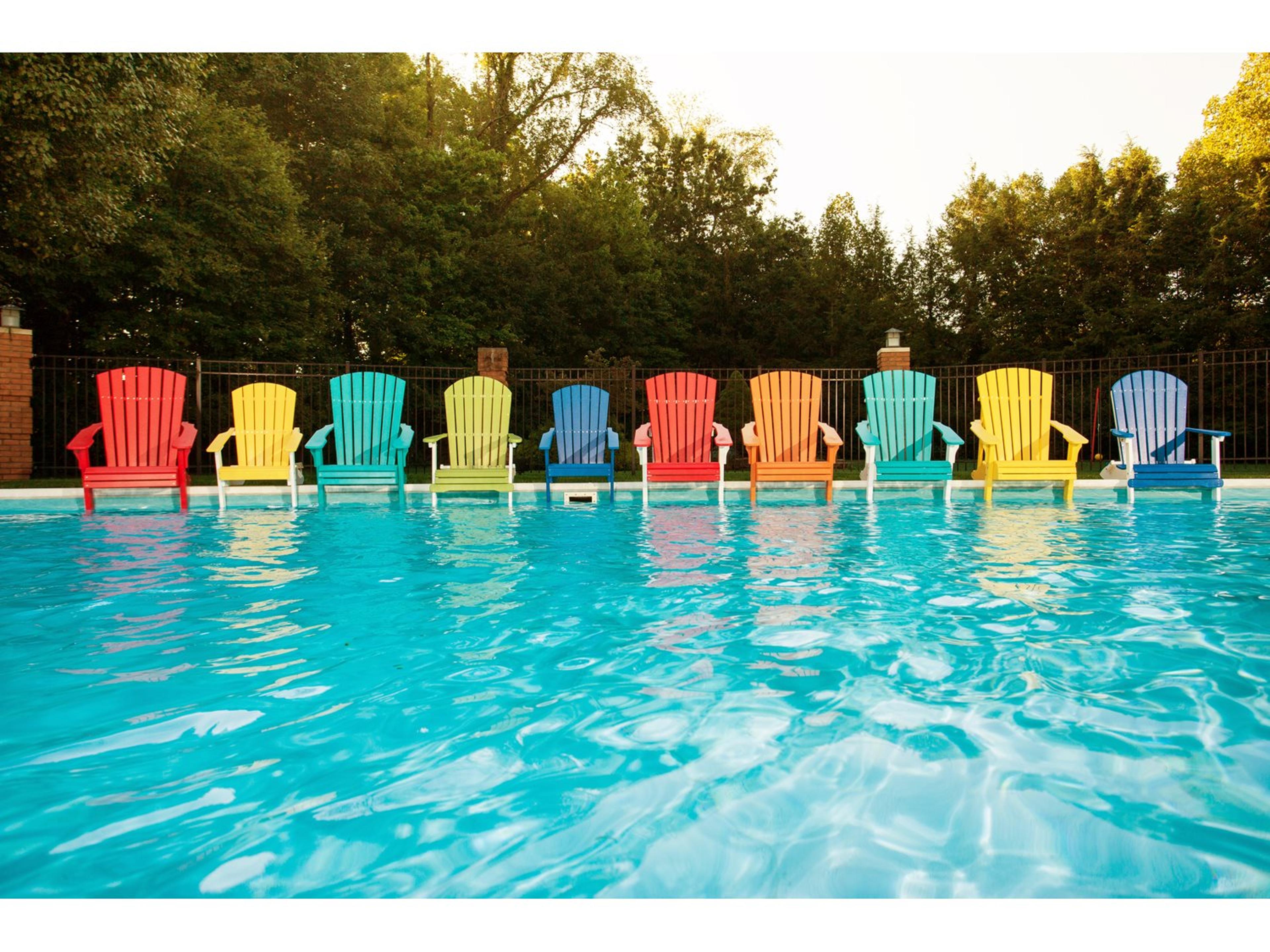 LuxCraft Recycled Plastic Patio Lounge Set