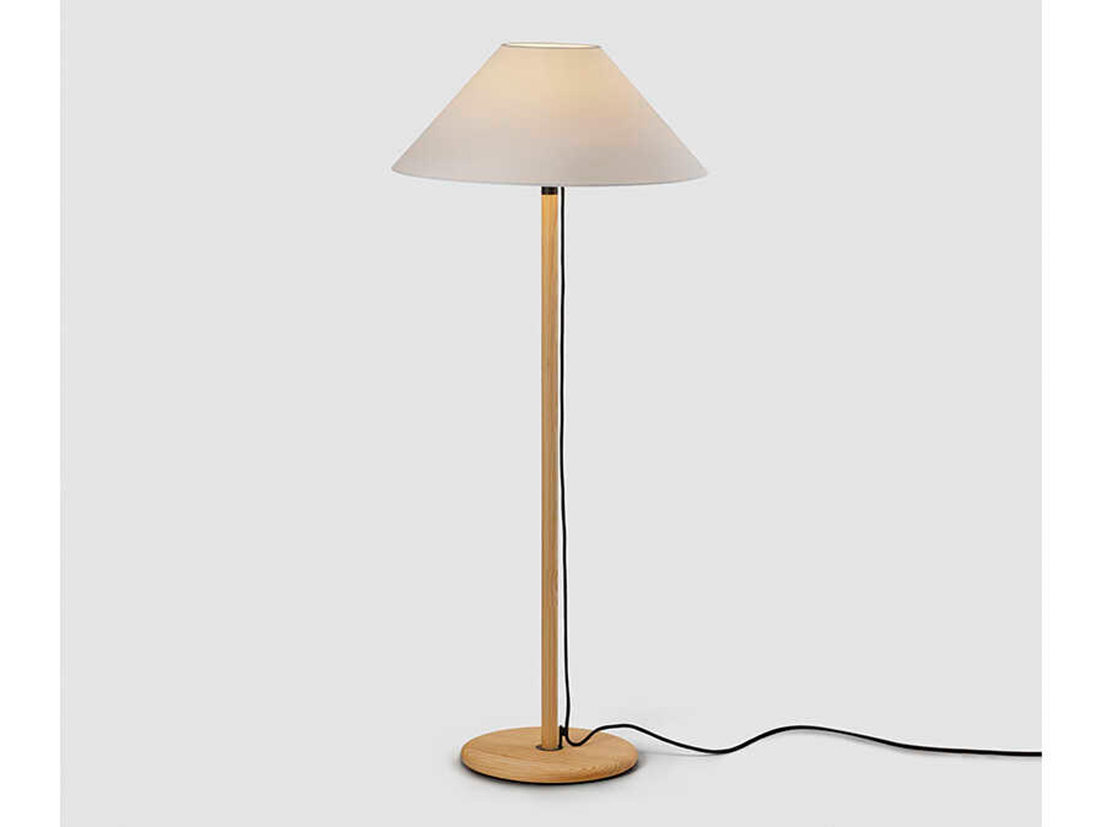 Luxcambra Clasica Pinewood Melis Scroll White Parchment Brown Floor Lamp